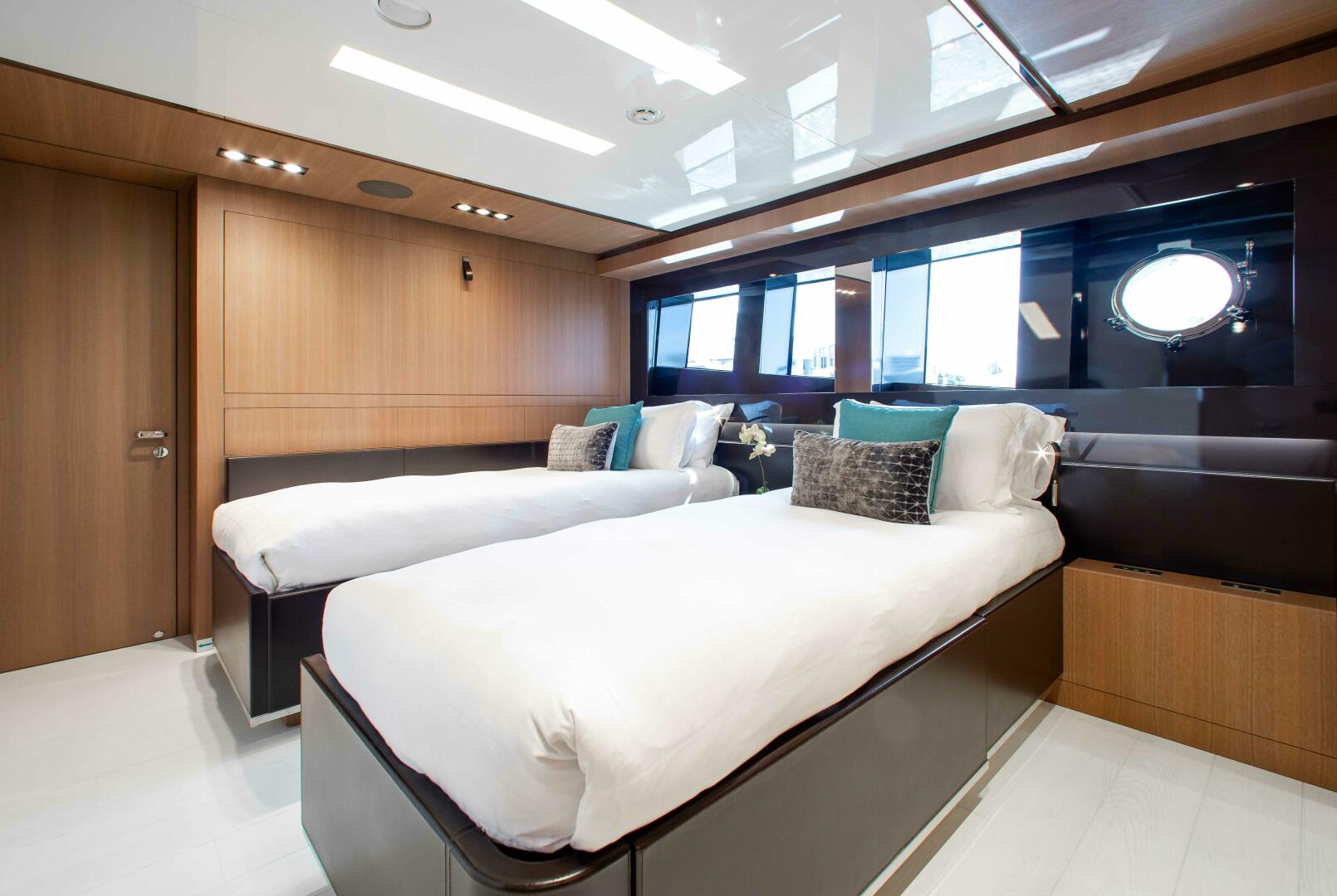 2014 Riva Mythos - Image 64