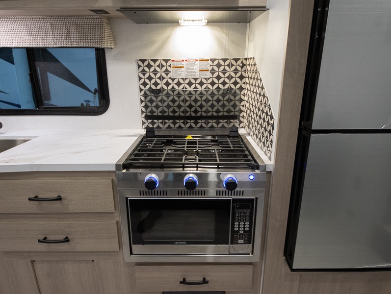 2025 Forest River Sunseeker 2850SLE - Image 13