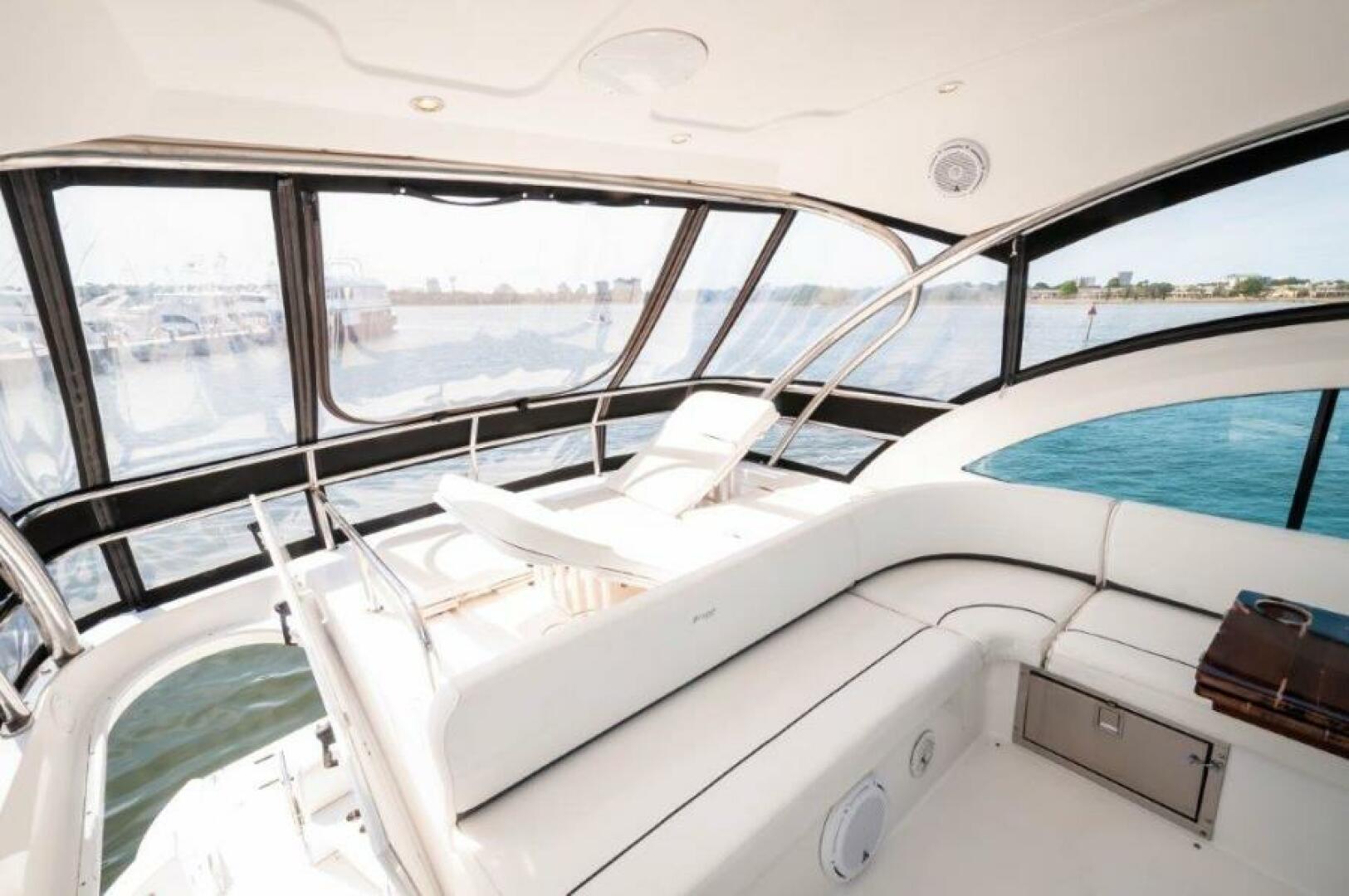 2006 Cruisers Yachts 477 Sport Sedan - Image 25