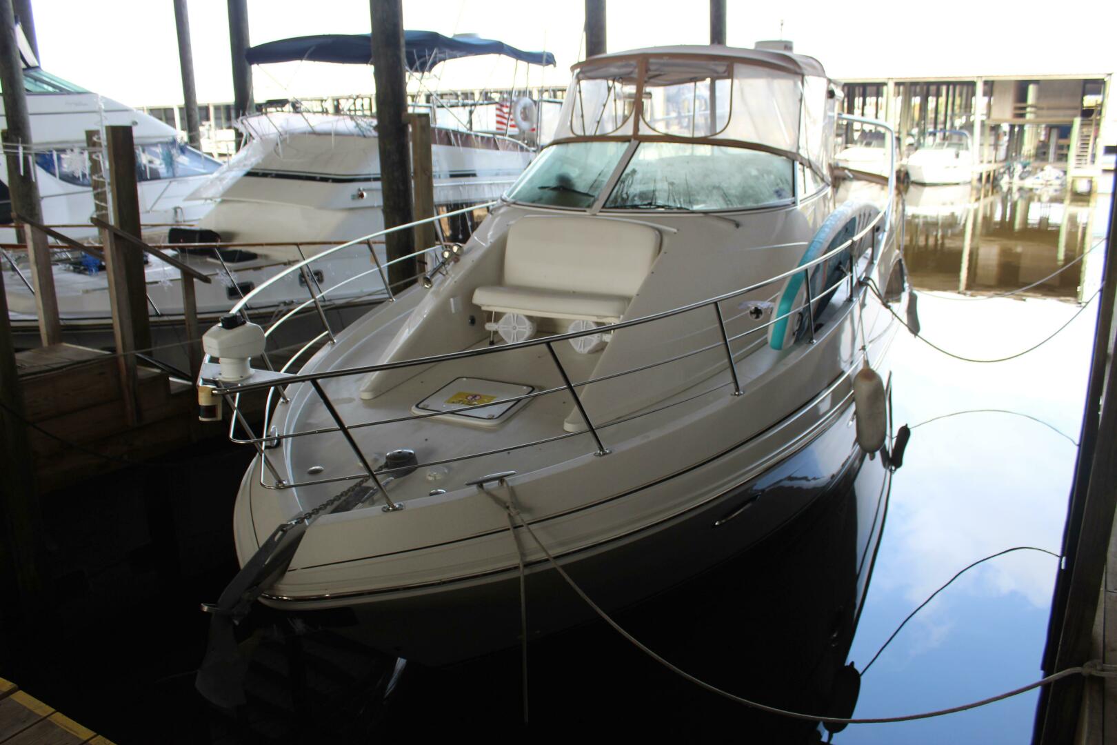 2004 Carver 360 Mariner - Image 27