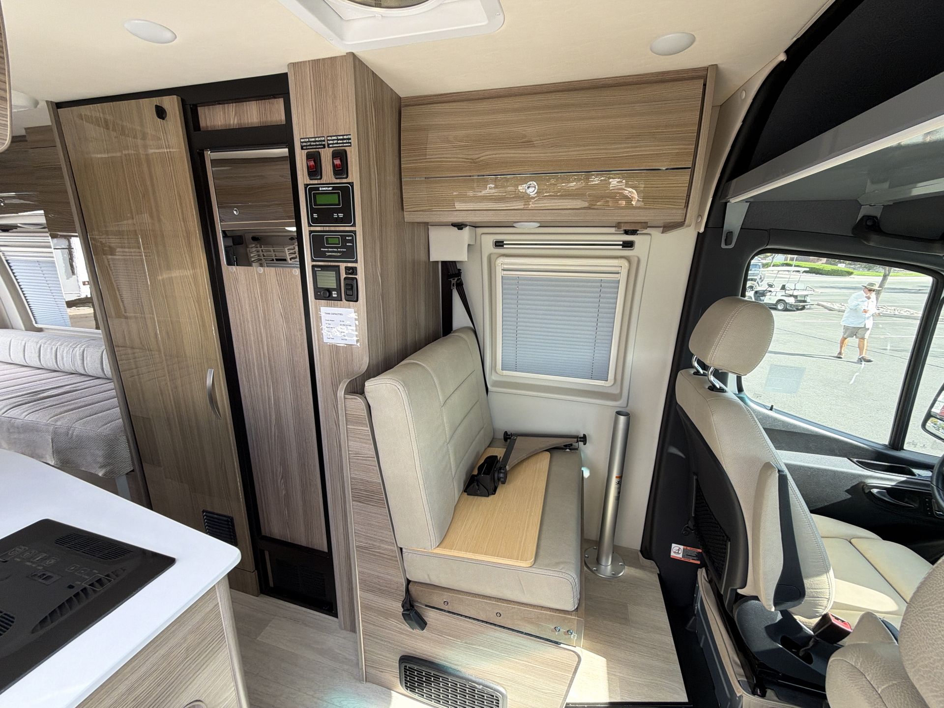 2020 Winnebago Boldt 70BL - Image 20