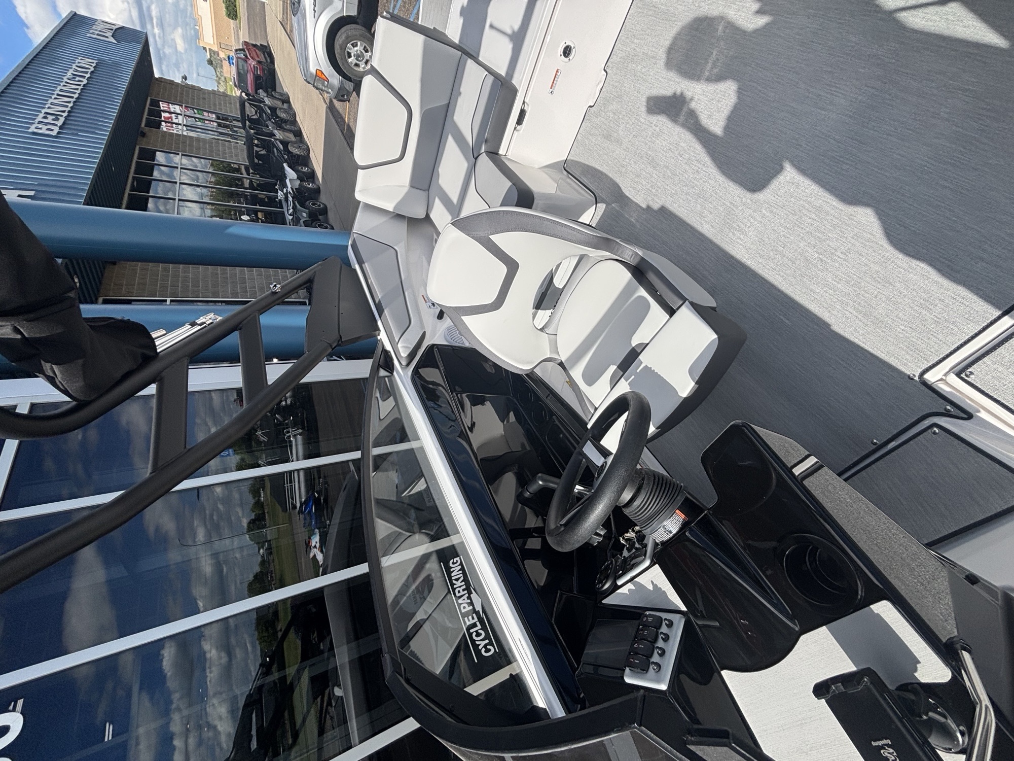 2026 Yamaha Boats AR220 - Image 11