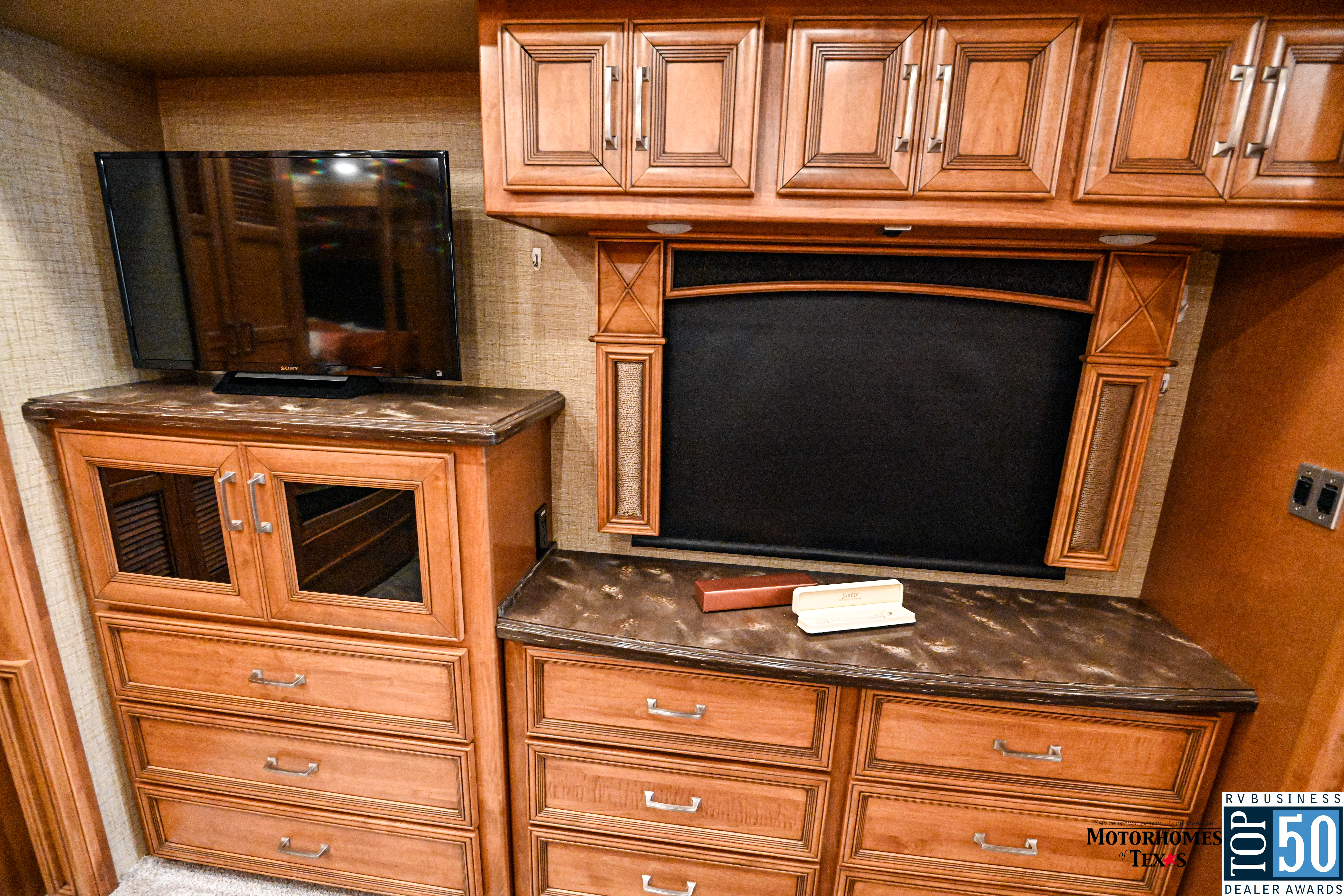 2015 American Revolution M39A - interior 14