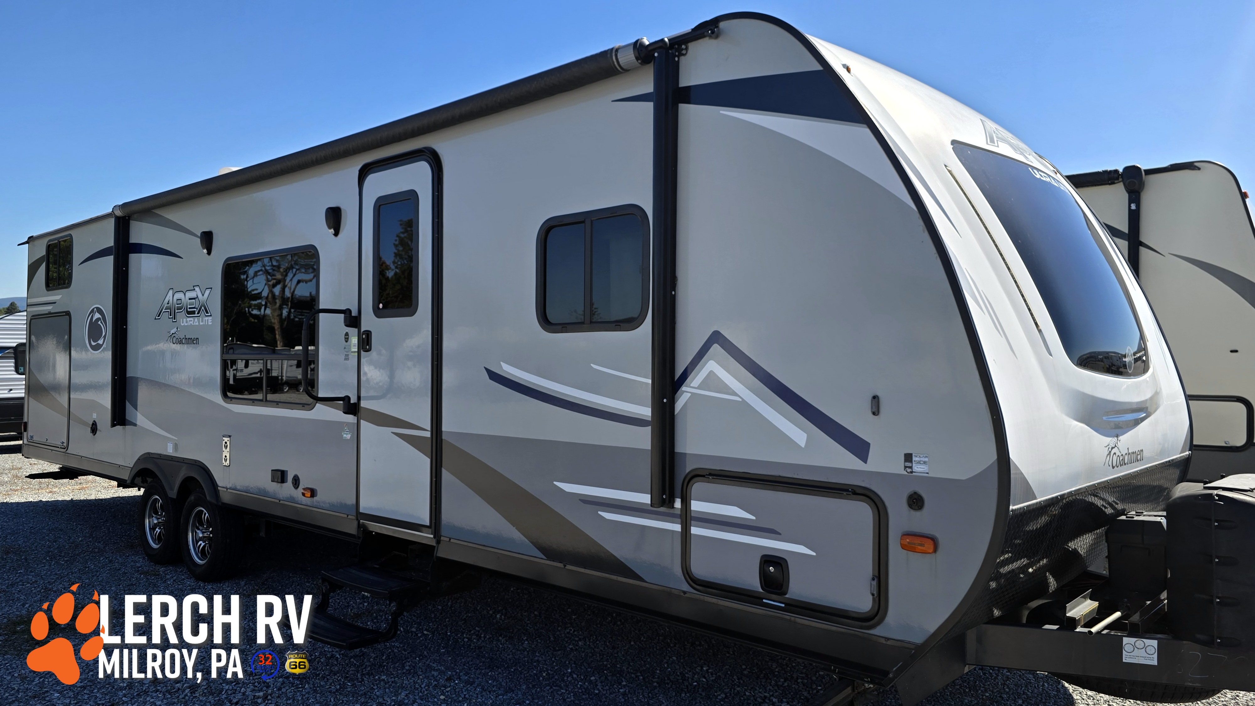 2019 FOREST RIVER APEX 300BHS - Image 1