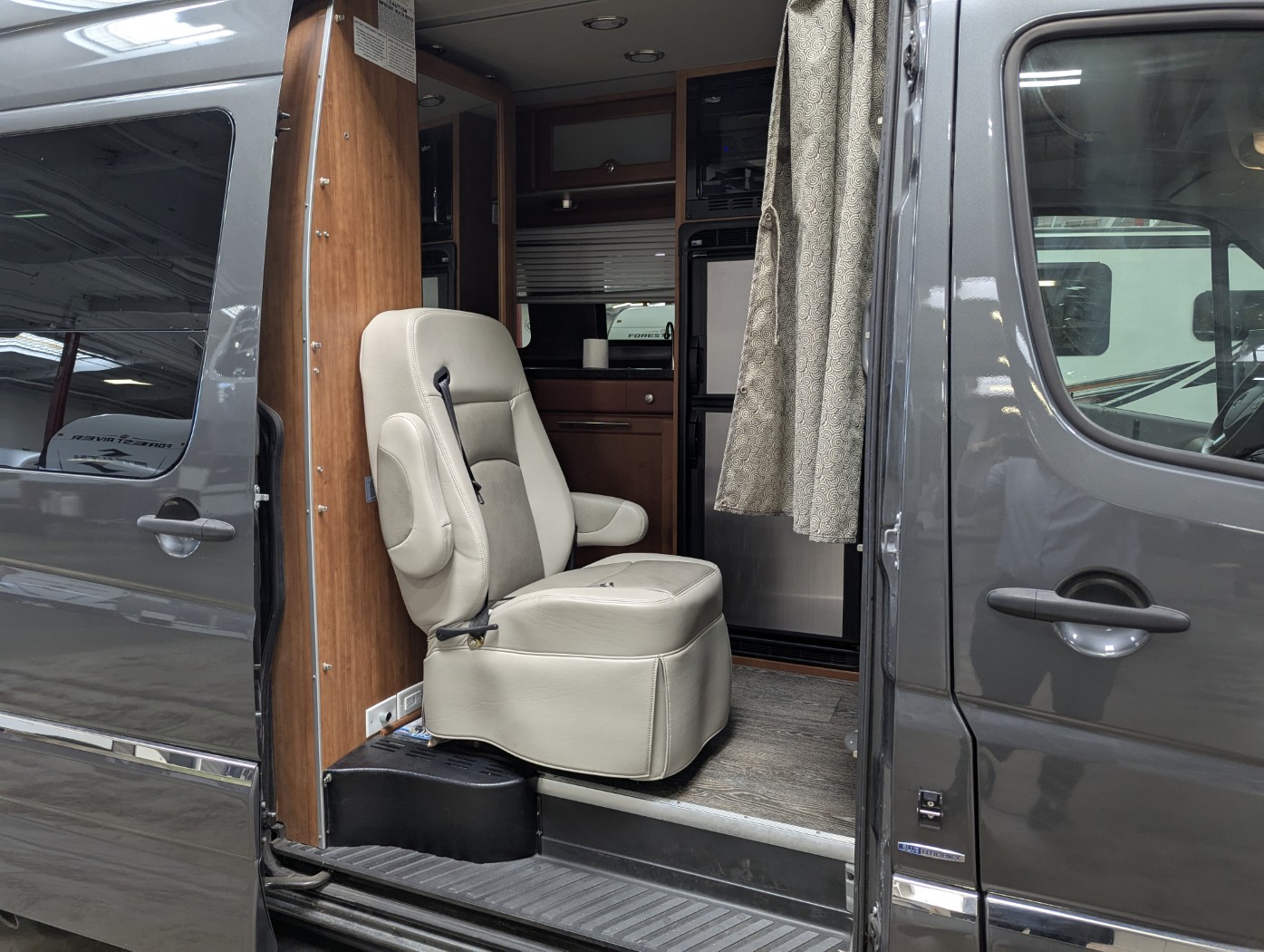 2016 Roadtrek CS Adventurous XL Edition - Image 10