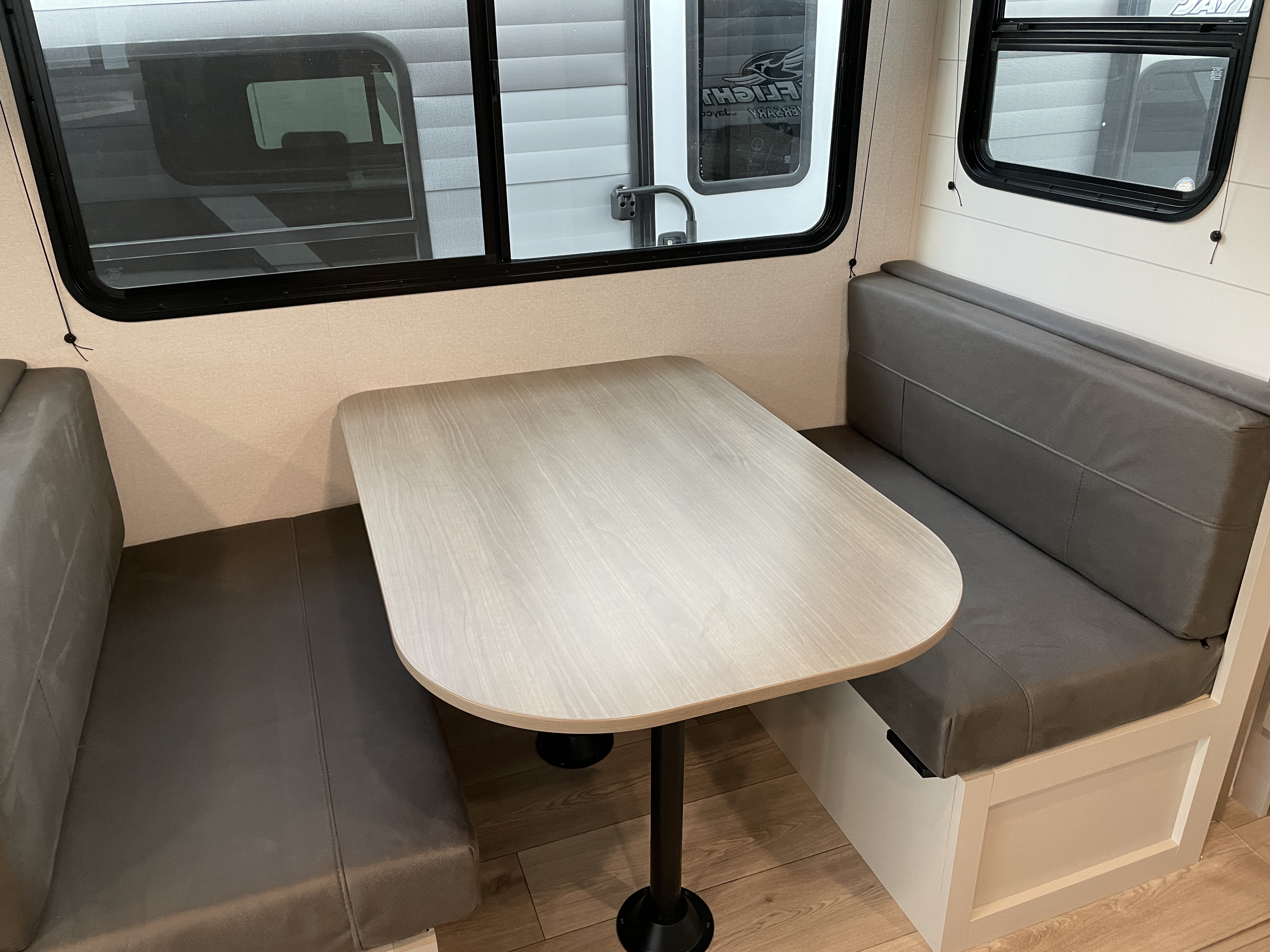 2027 Jayco Jay Flight SLX 262RLS - Image 10