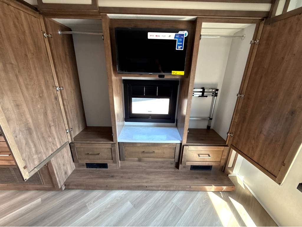 2026 ENTEGRA COACH ACCOLADE 37M - Image 33
