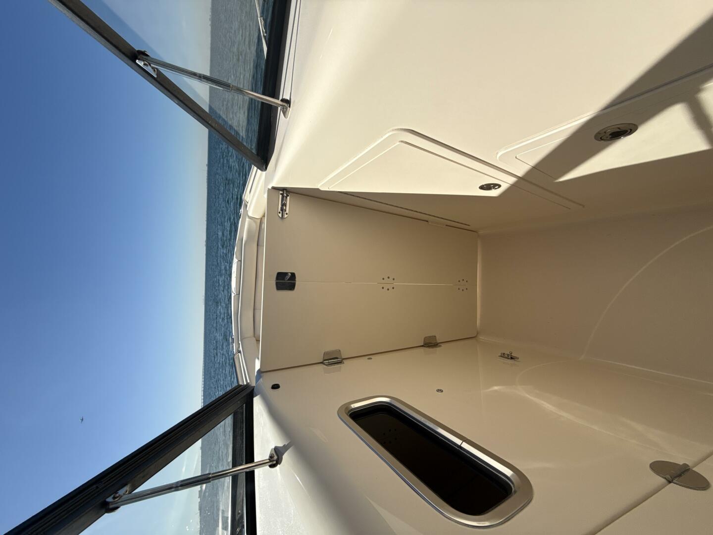 2016 Grady-White 307 Freedom - Image 30