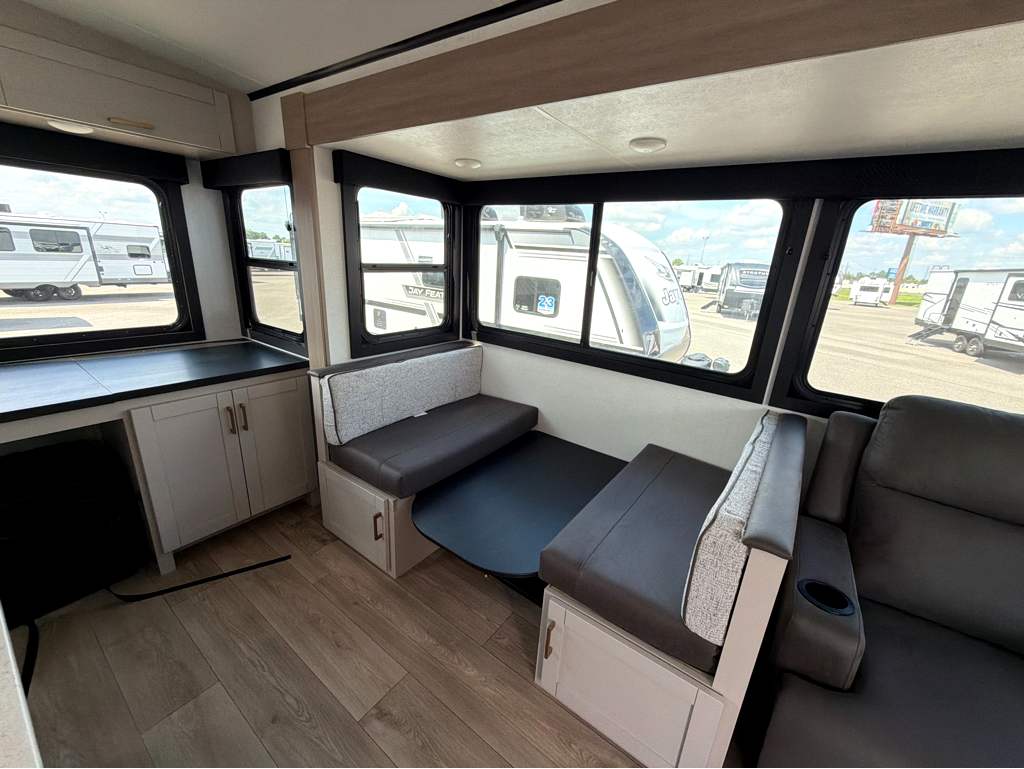 2027 JAYCO JAY FEATHER 27MK - Image 15