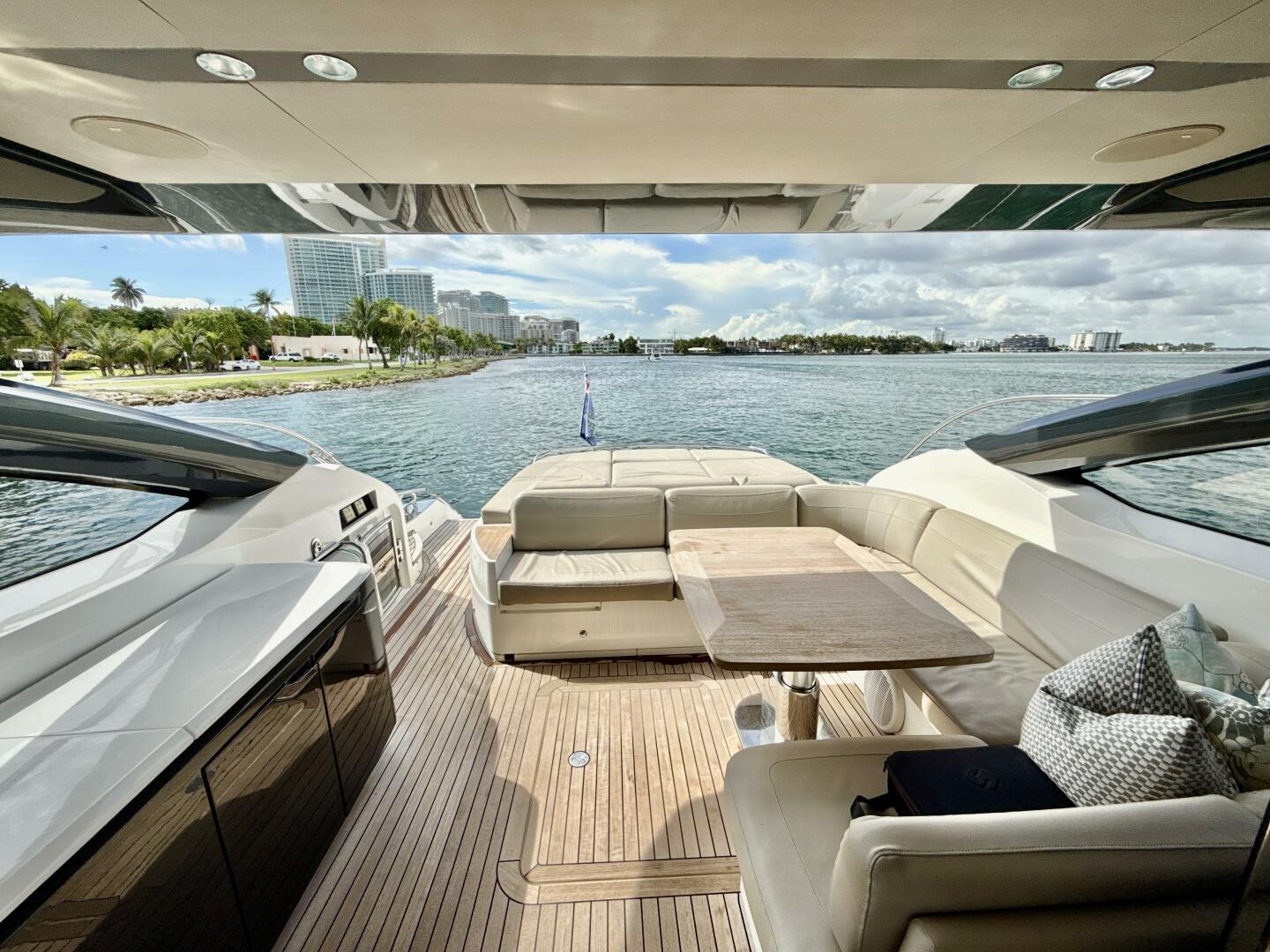 2017 Princess V58 - Image 62