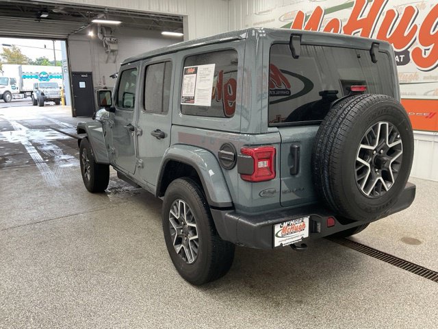 2026 Jeep Wrangler Sahara 4 Door 4x4 - Image 7