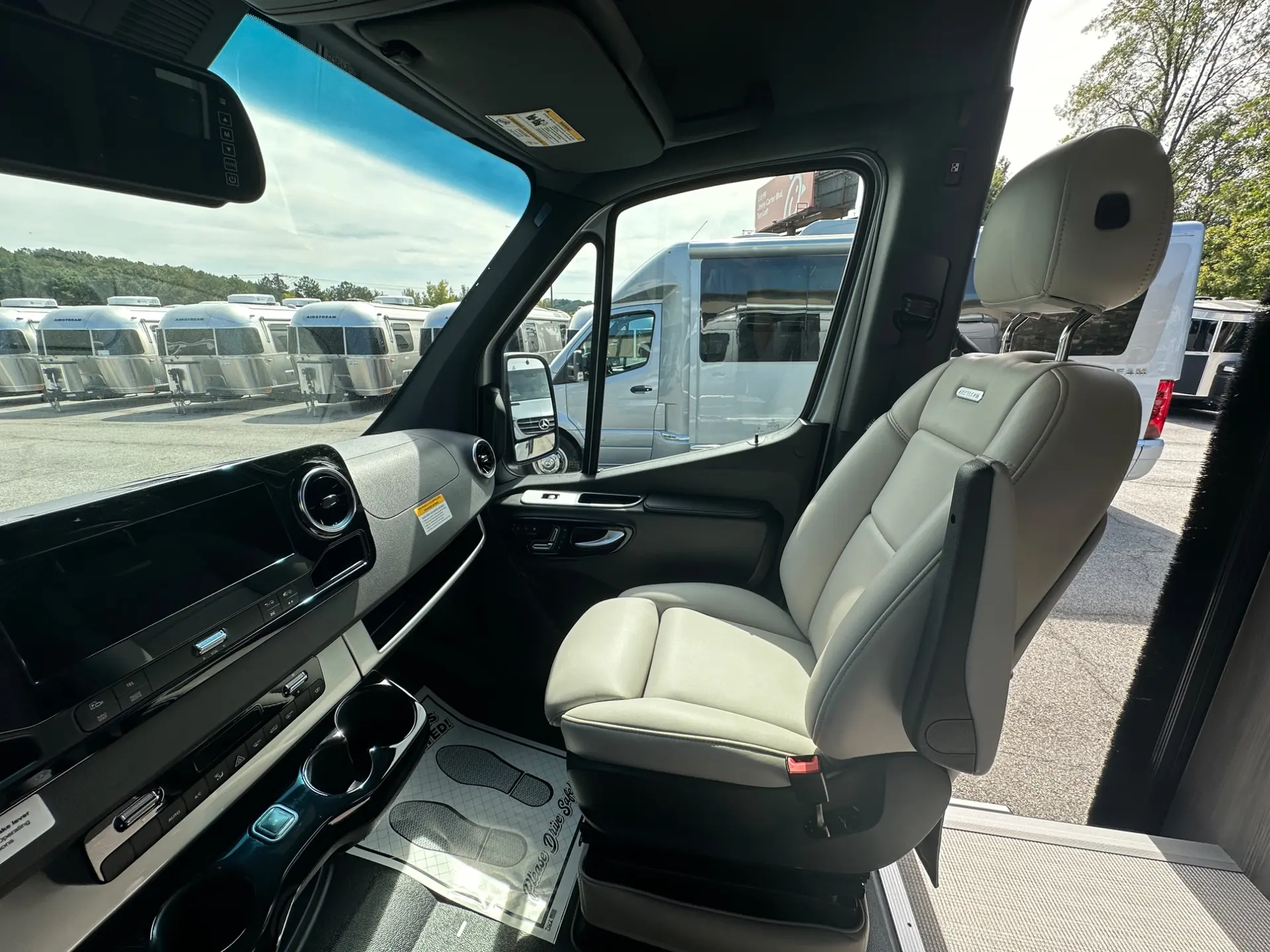 2026 Airstream Interstate 24GT - Image 45