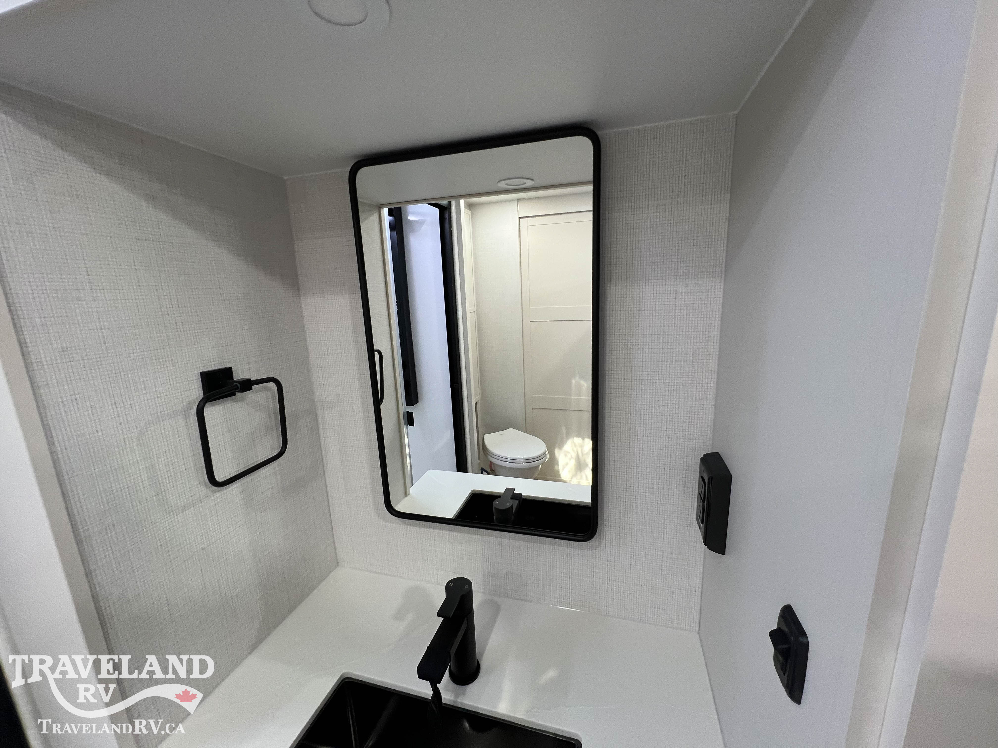 2027 Brinkley RV Model Z 2900 - Image 24