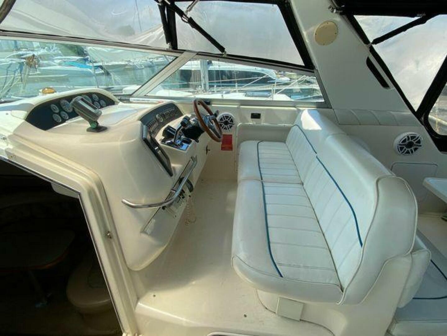1996 Sea Ray 330DA - Image 11