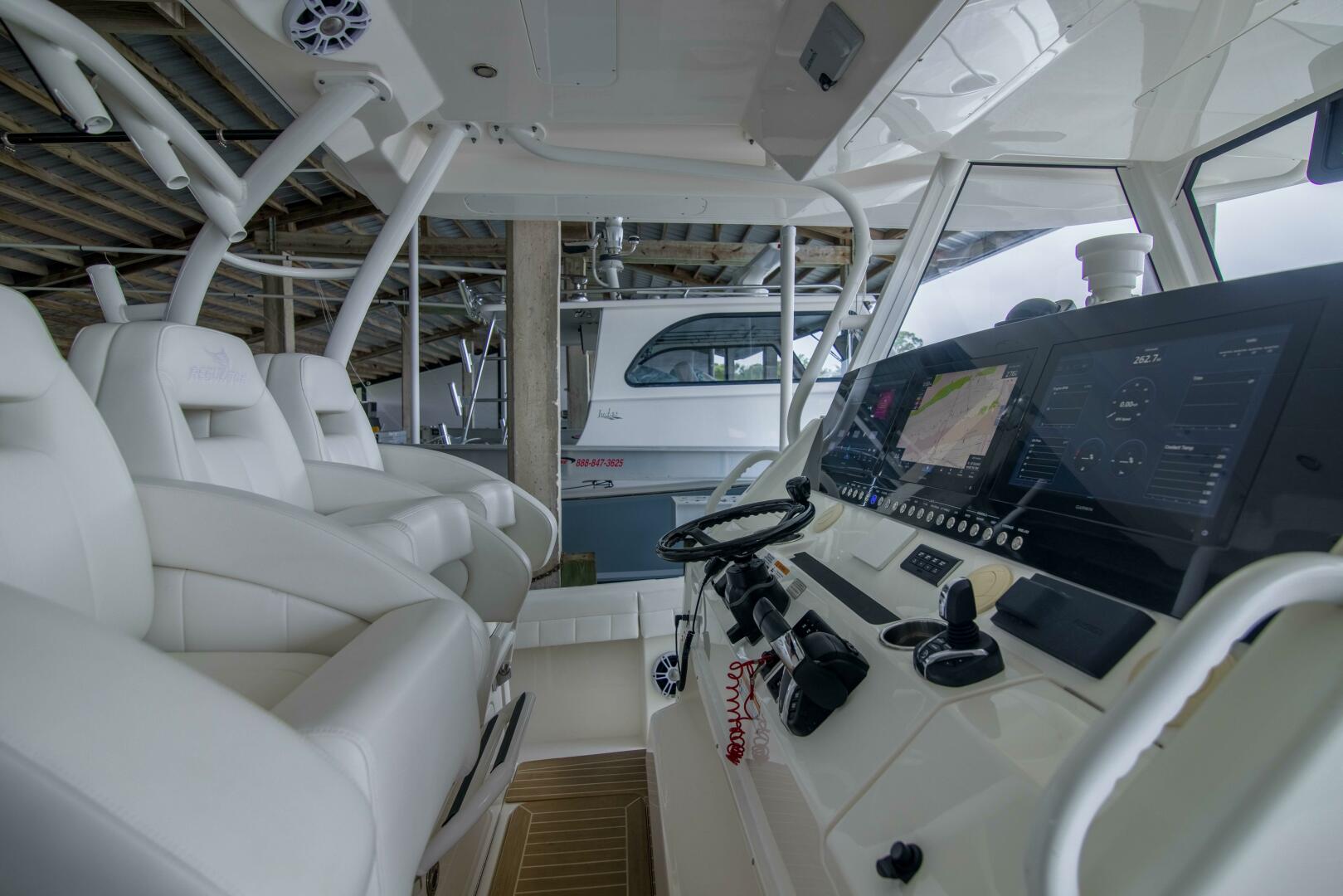 2021 Regulator 41 Center Console - Image 8