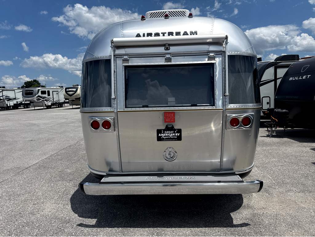 2026 AIRSTREAM FRANK LLOYD WRIGHT 28RBT - Image 5
