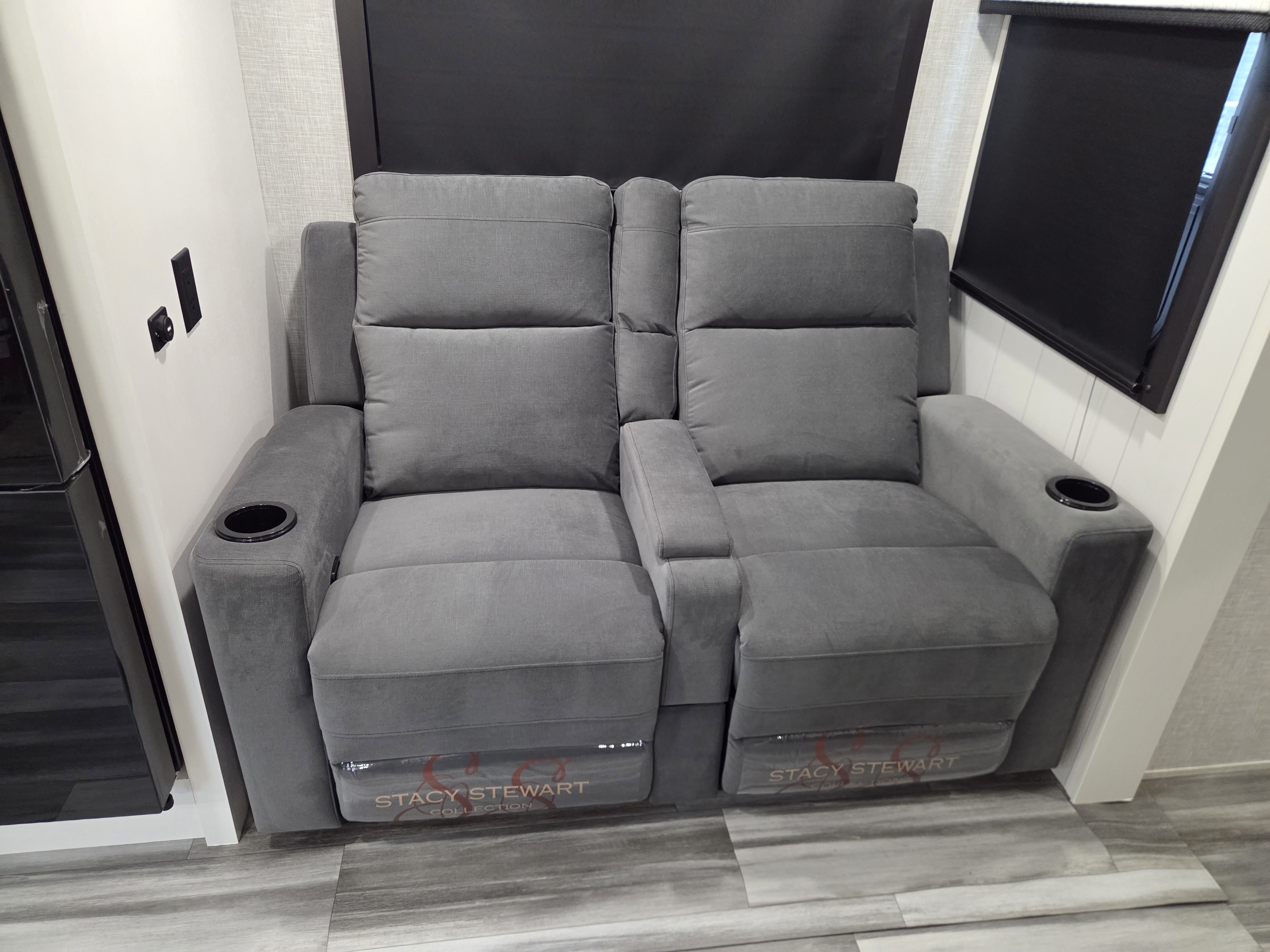 2025 Jayco Jay Feather 23RK - Image 11