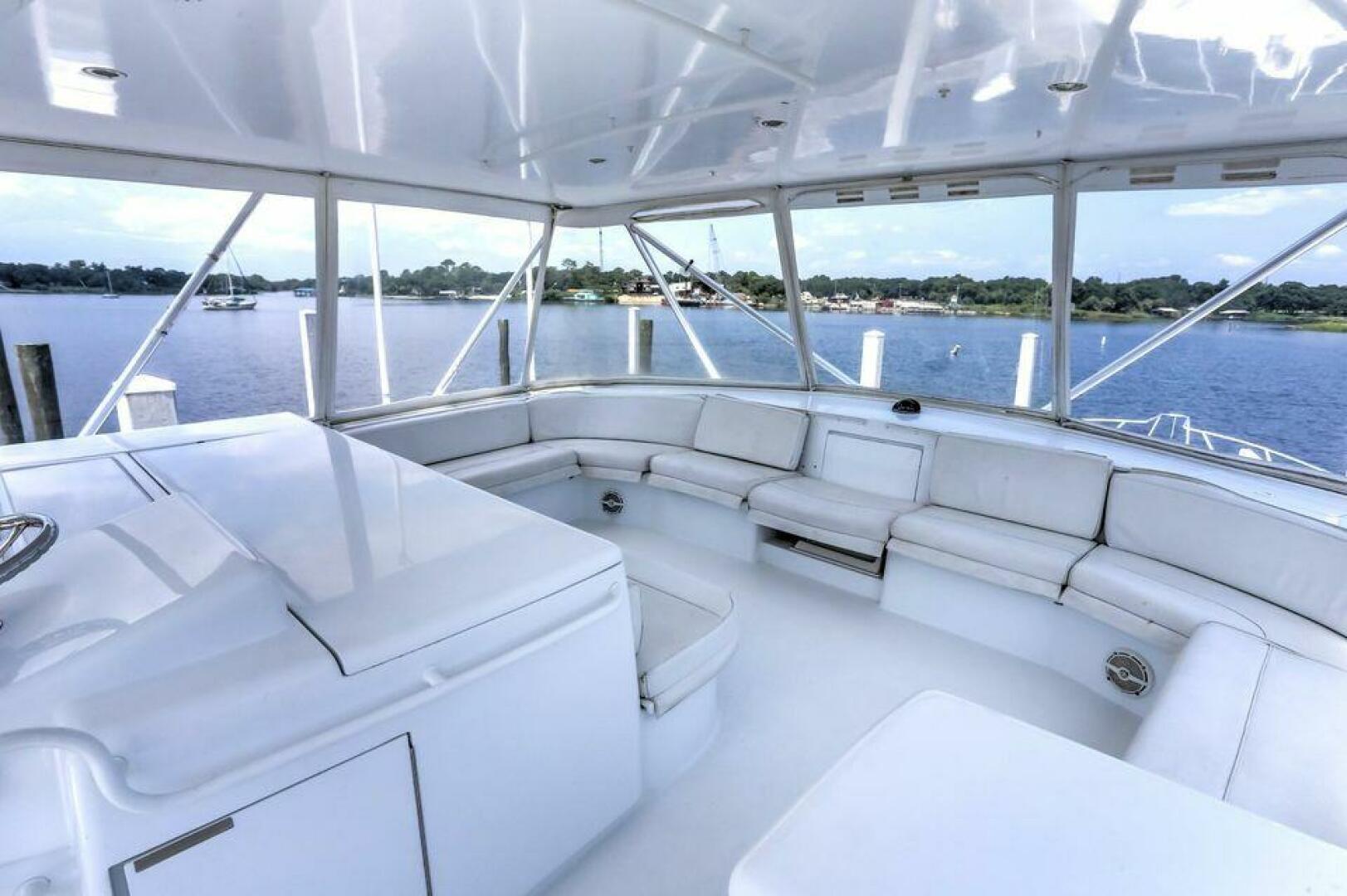 2007 Hatteras 68 Convertible - Image 3