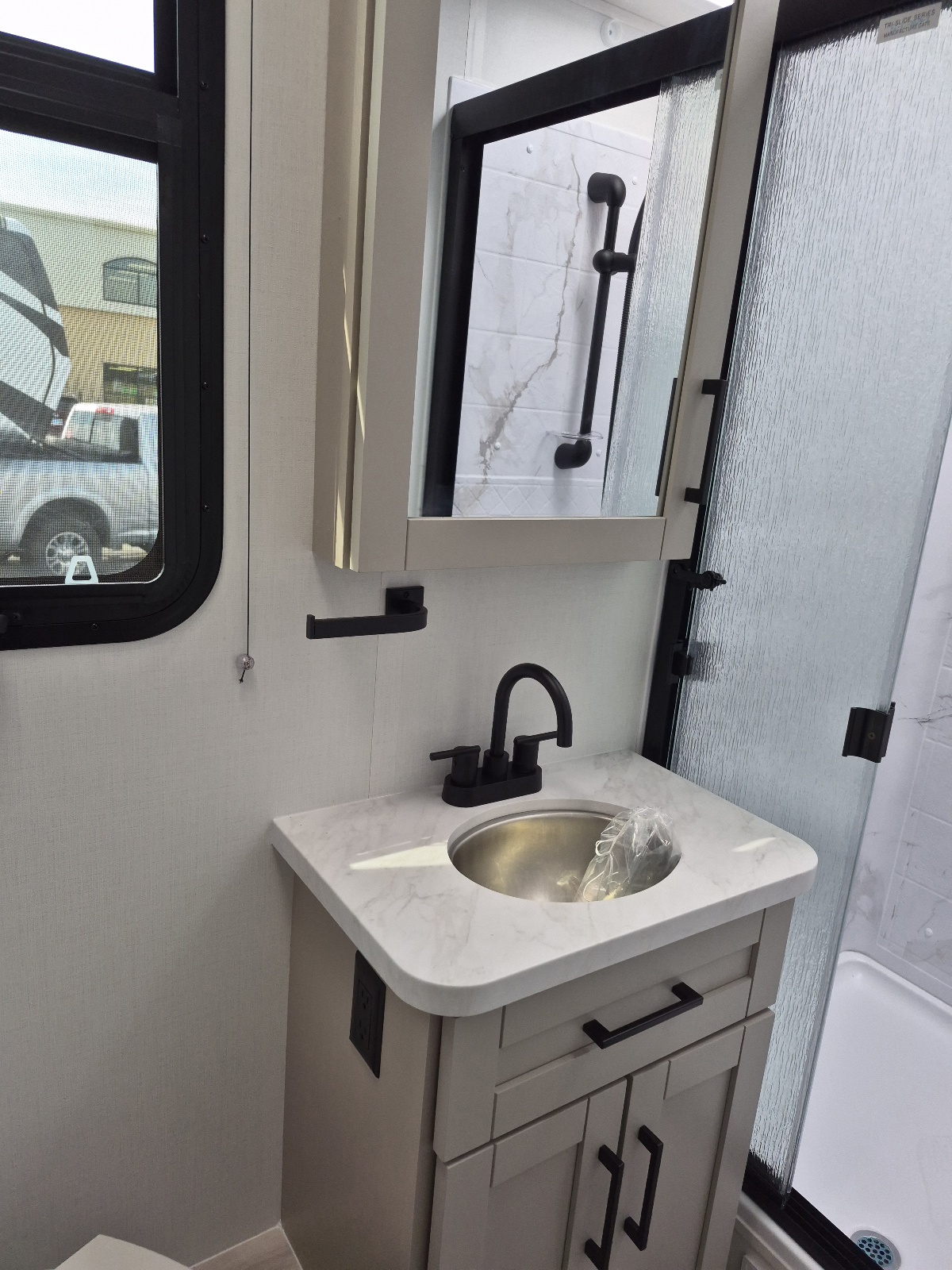 2027 Entegra Coach Odyssey 24B - Image 12
