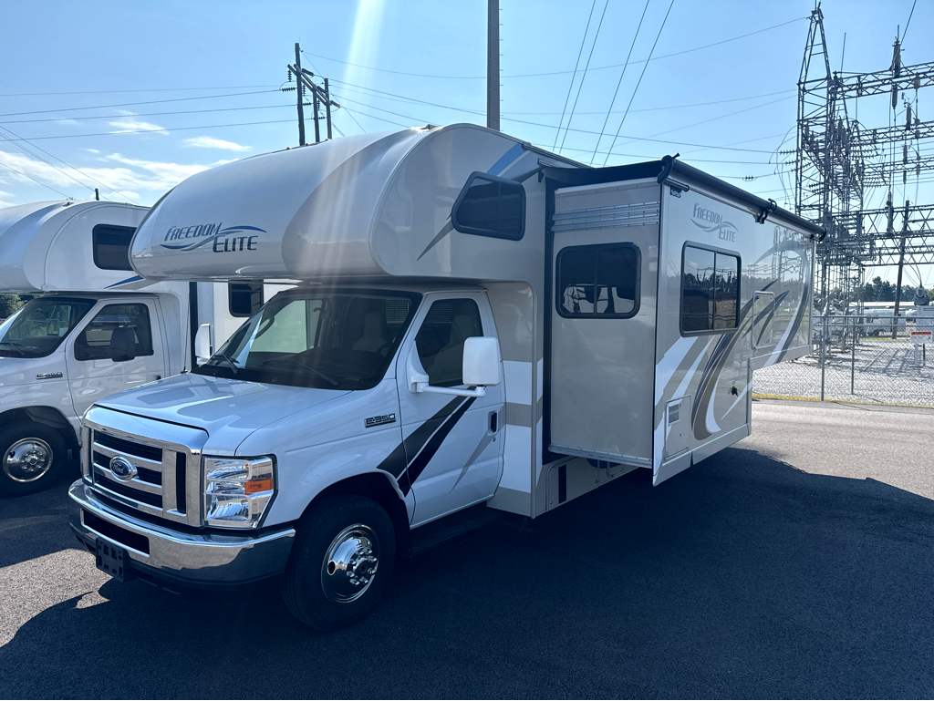2019 Thor Motor Coach FREEDOM ELITE 24HE - Image 2