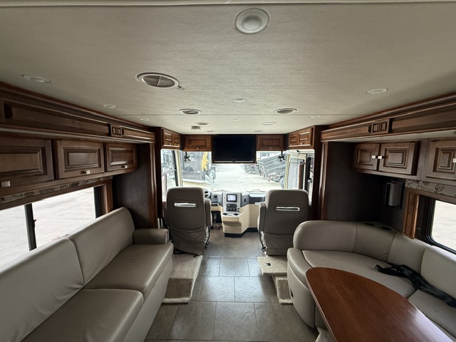 2013 Tiffin Allegro Breeze 32 BR - Image 10