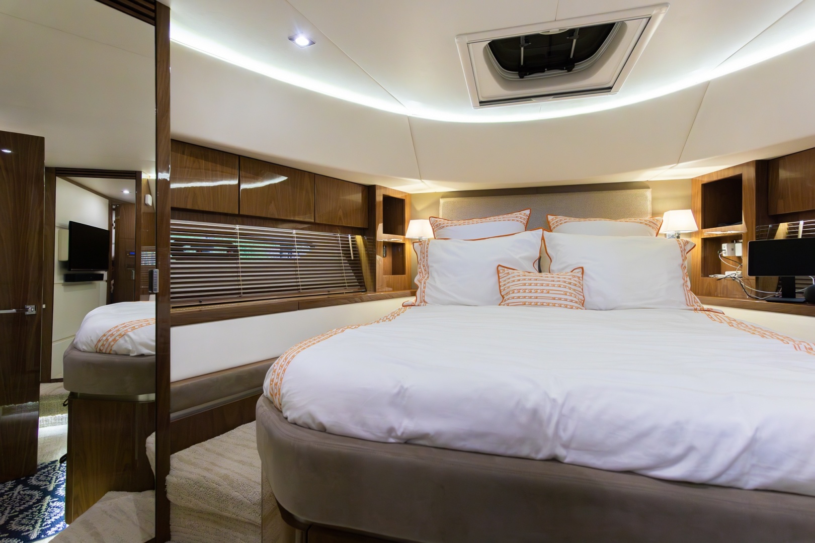2018 Sea Ray L650 FLY - Image 46