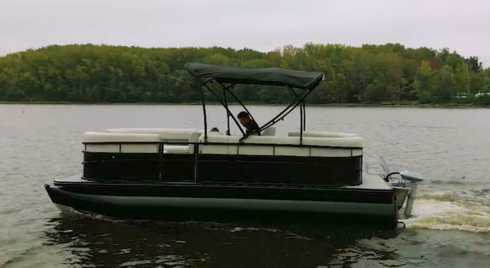 2024 Vision WX Tritoon - Image 310