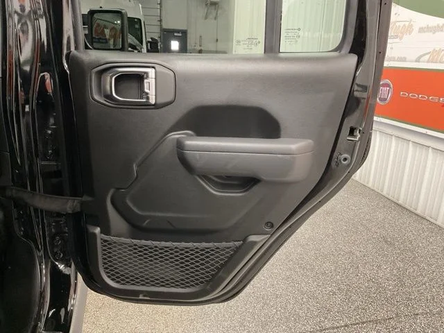 2025 Jeep Wrangler 4xe Rubicon 4x4 - Image 22