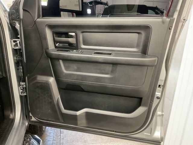 2024 Ram 3500 Tradesman - Image 31