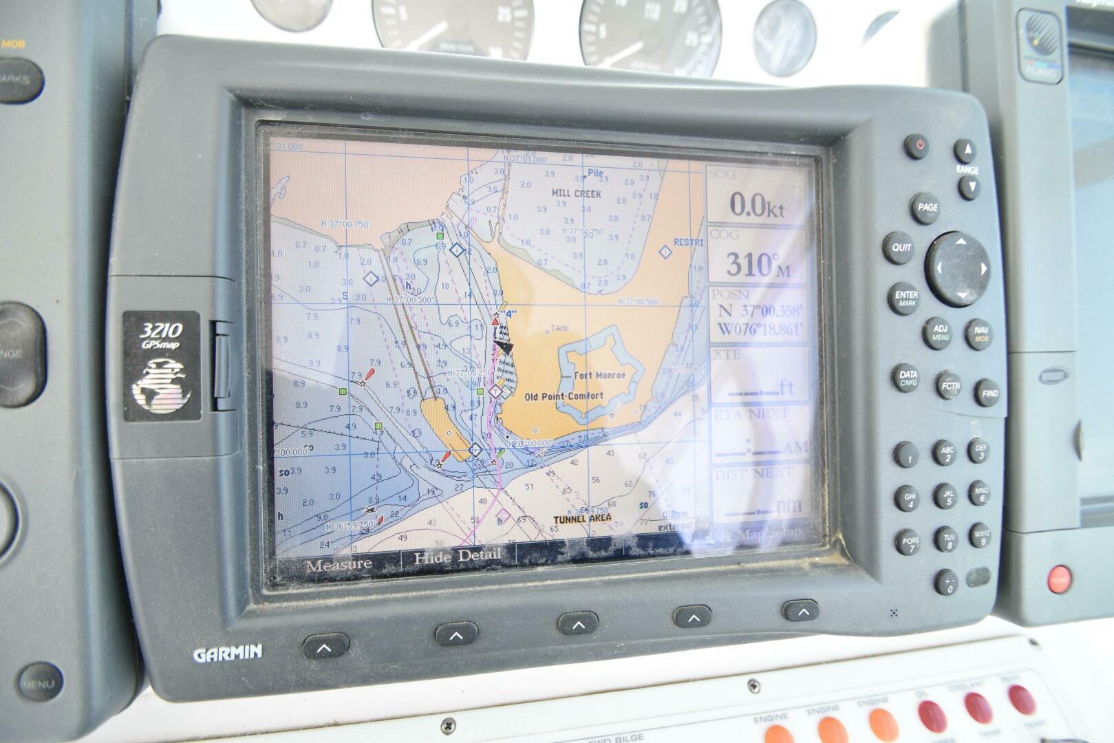2001 Cabo 35 Express - Image 17