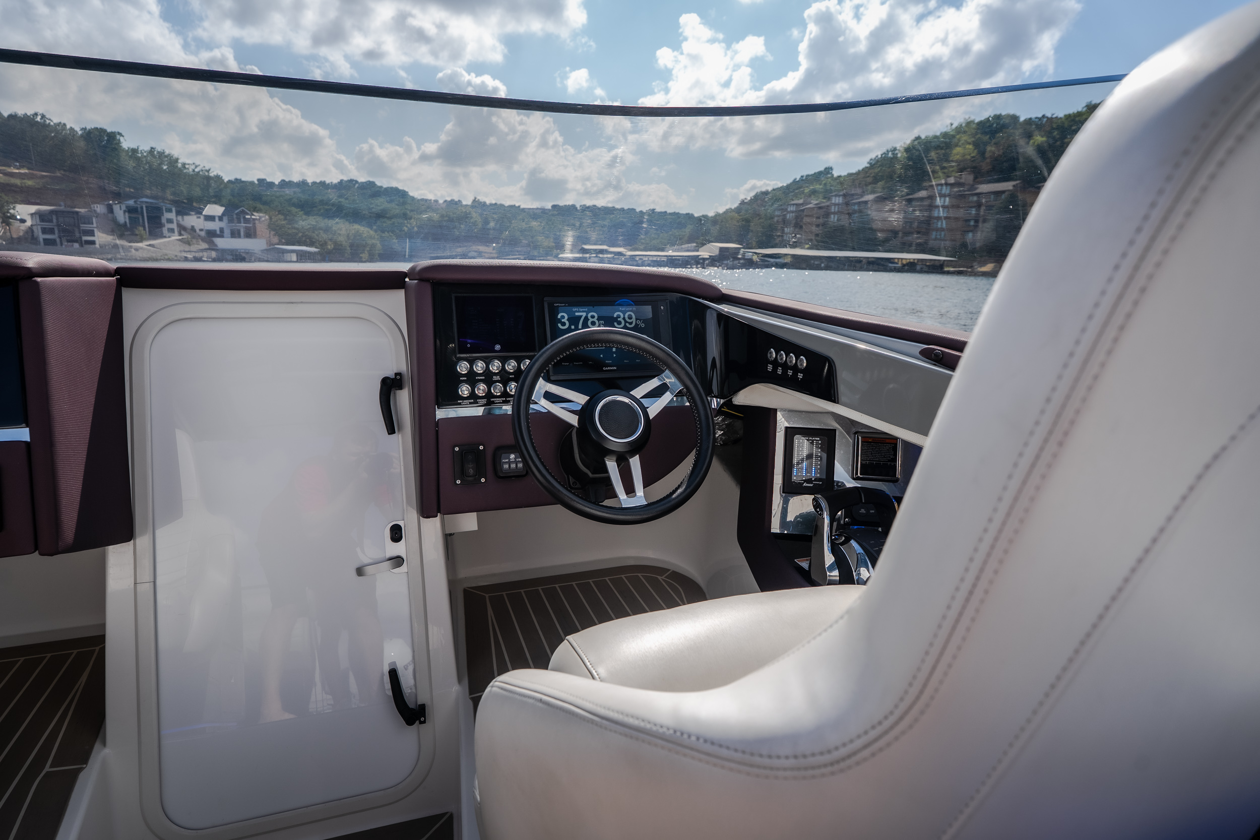 2019 Donzi 41 GT - Image 23