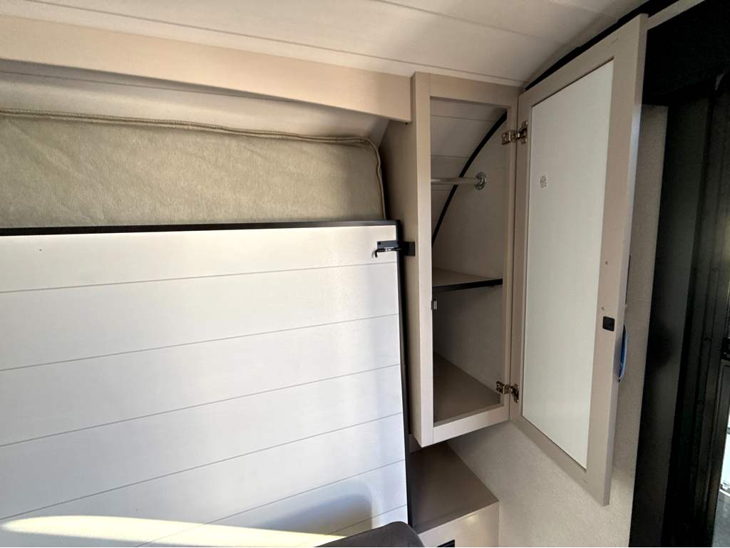 2027 JAYCO JAY FEATHER 19MRK - Image 24
