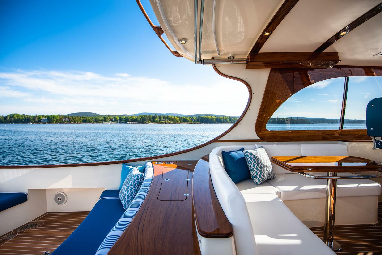 2019 Hinckley PB40 - Image 3