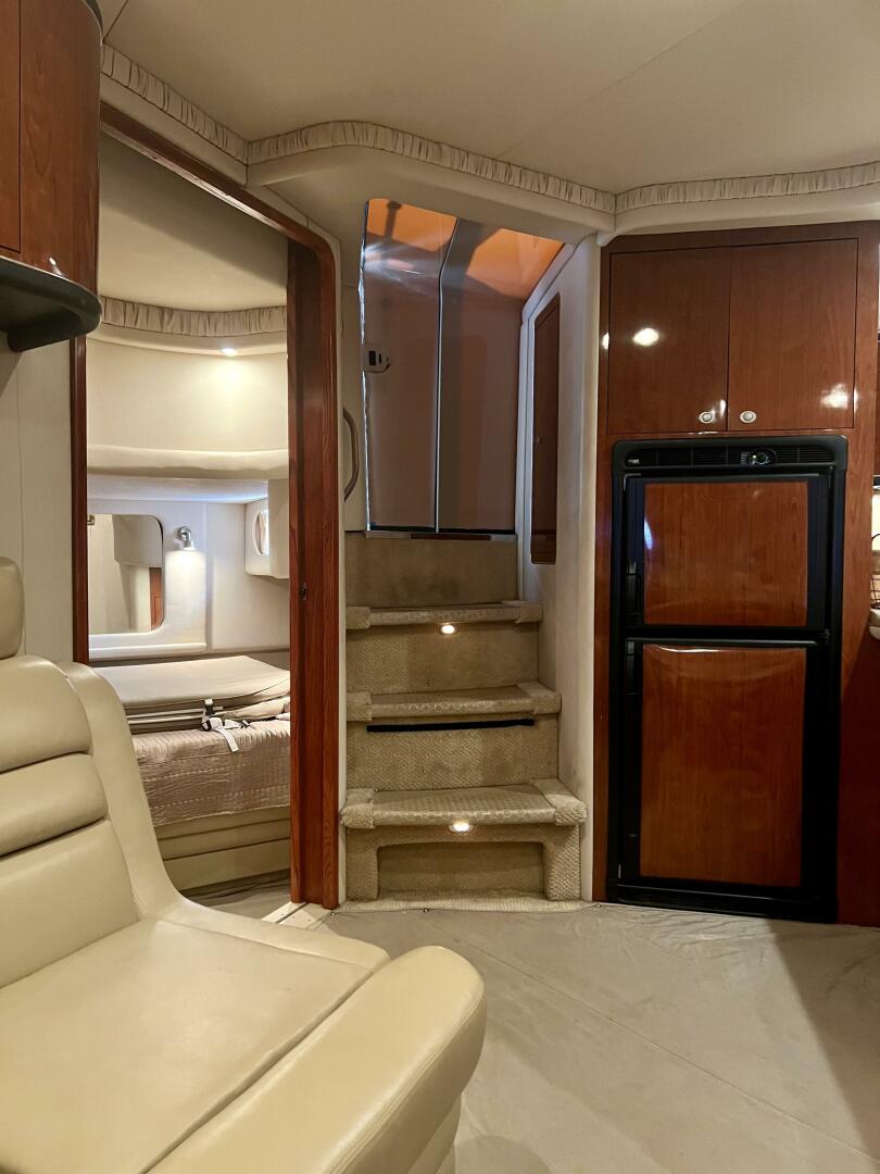 2004 Sea Ray 46 Sundancer - Image 12