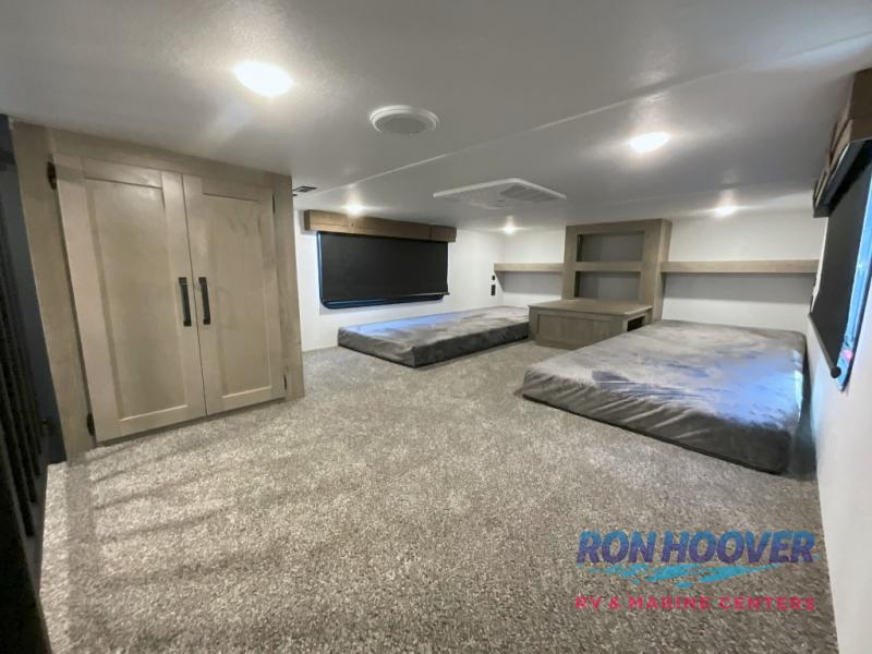 2026 PALOMINO 402LFT - Image 34