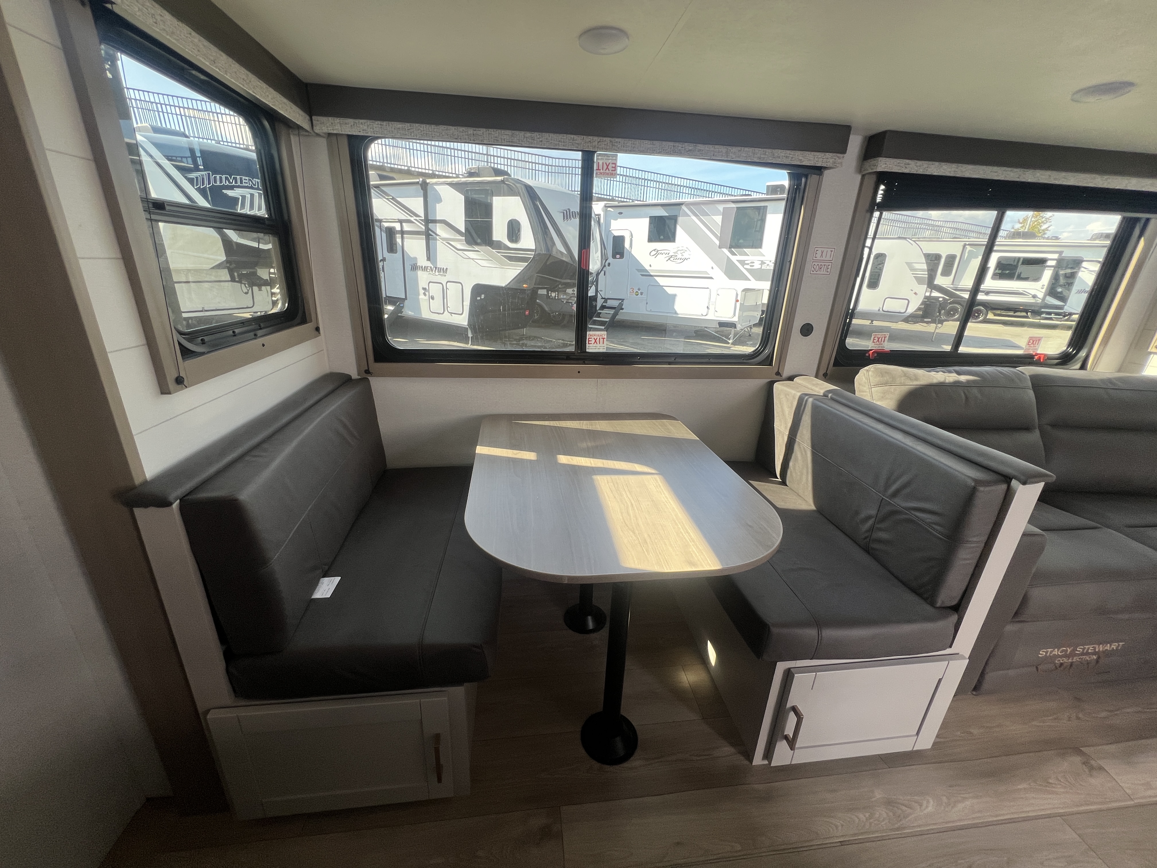 2027 Jayco Jay Flight SLX 333BTS - Image 26