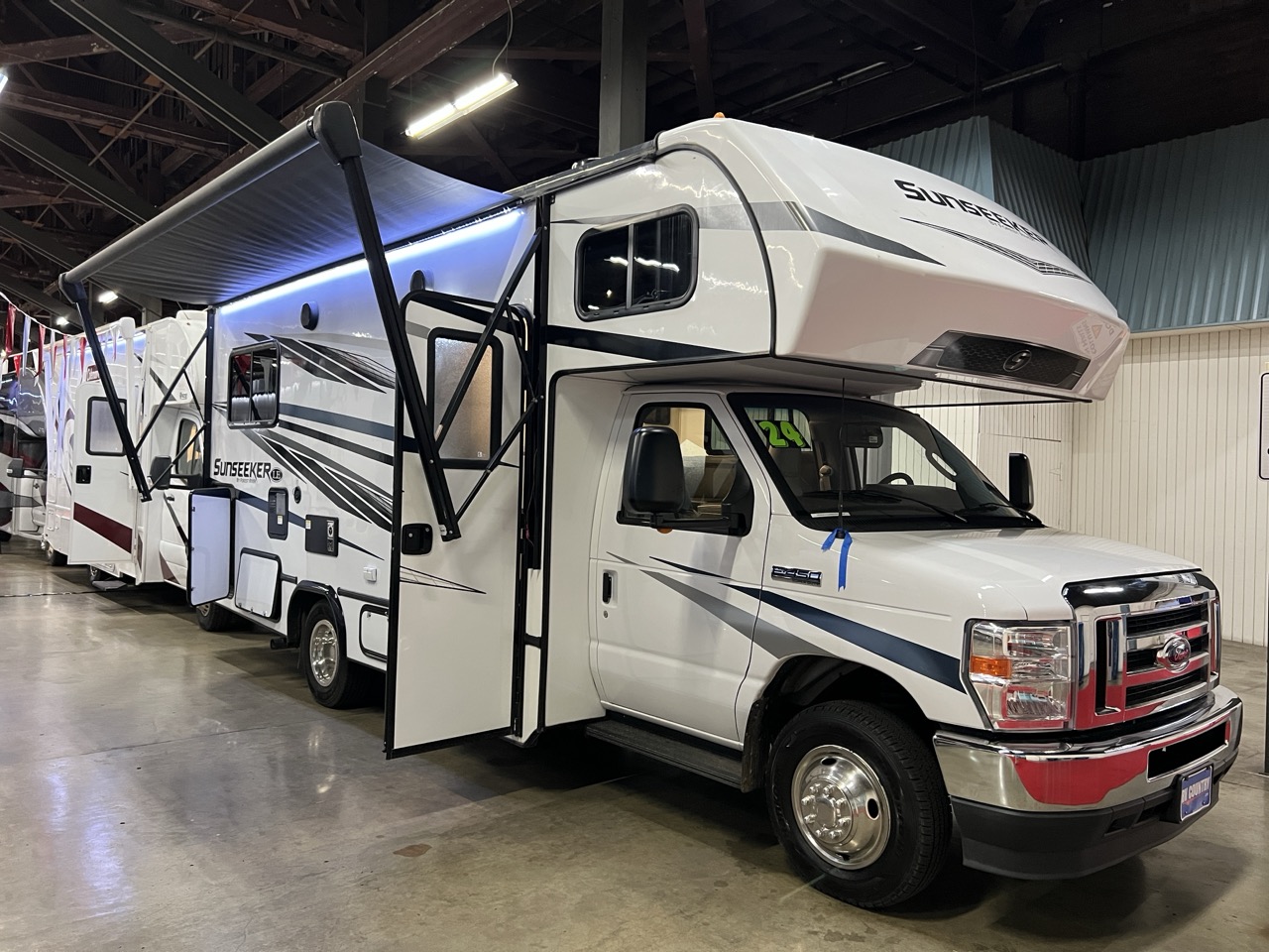 2024 Forest River Sunseeker LE 2150SLE - Image 3