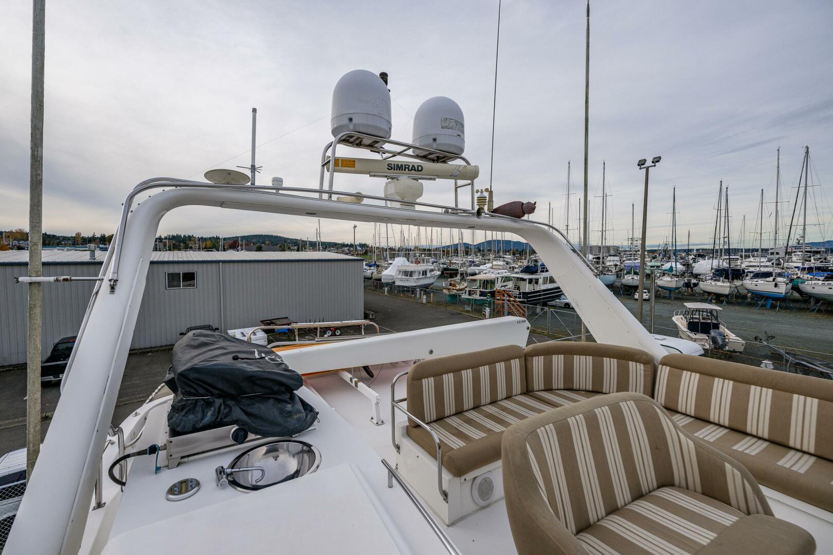 2001 Navigator 61 Pilothouse - Image 50