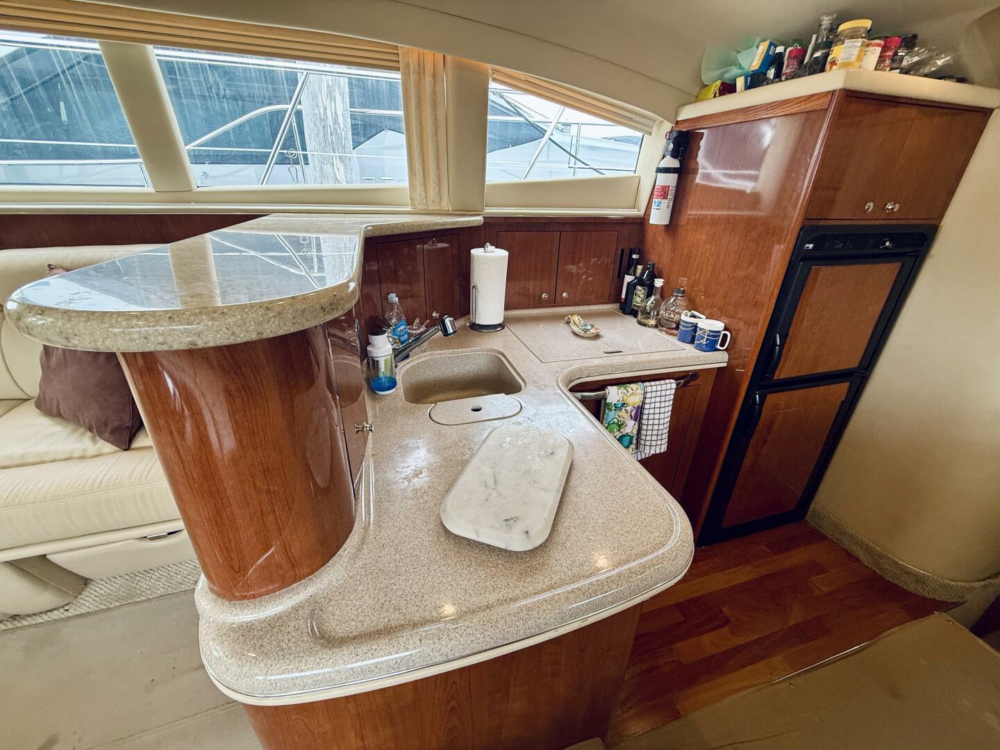 2003 Sea Ray 480 Motor Yacht - Image 50