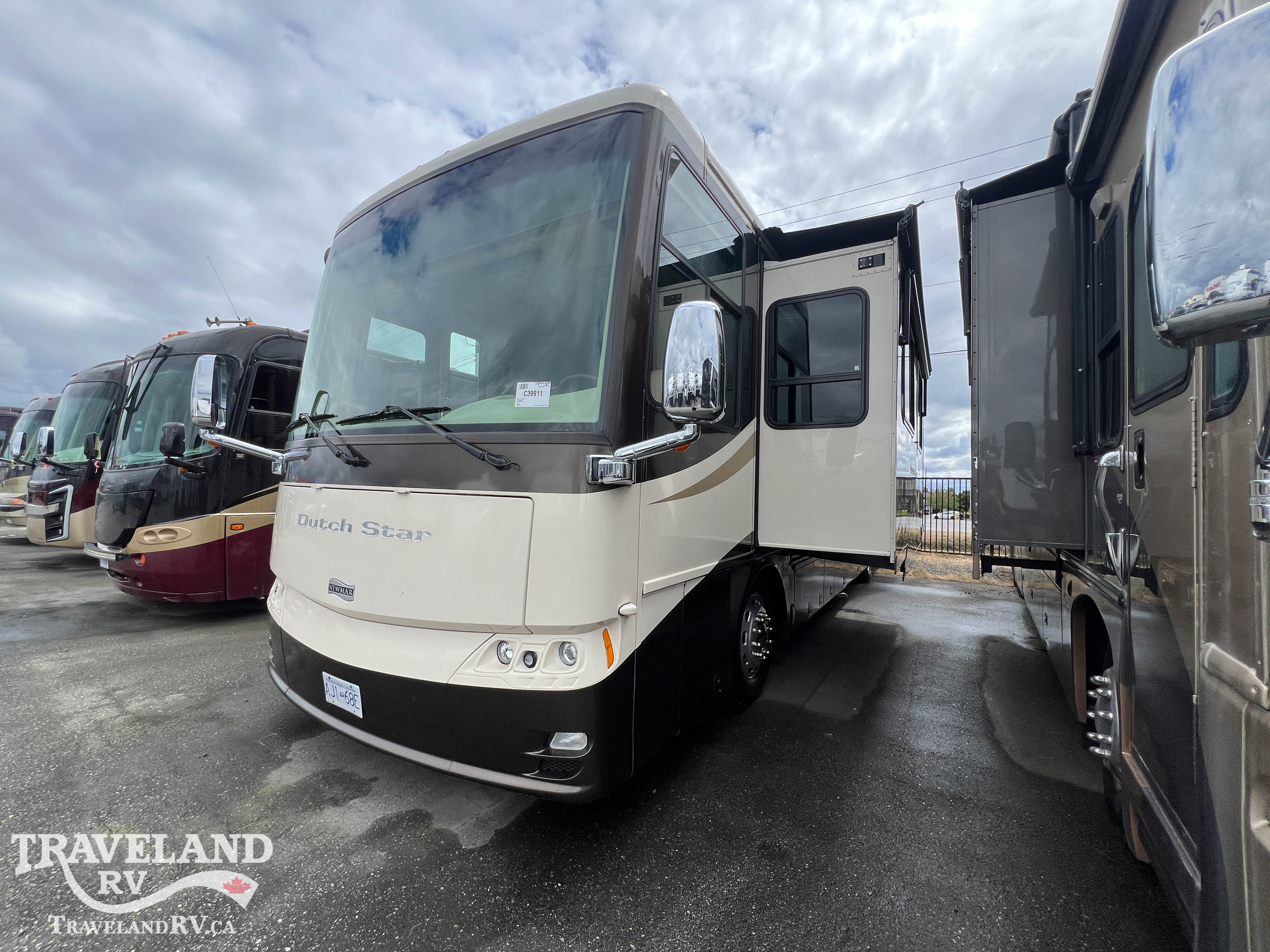2011 Newmar Dutch Star 3734 - Image 3