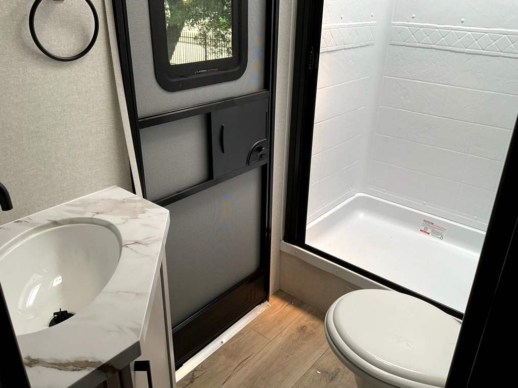 2026 JAYCO Jay Feather 29 BHB - Image 26