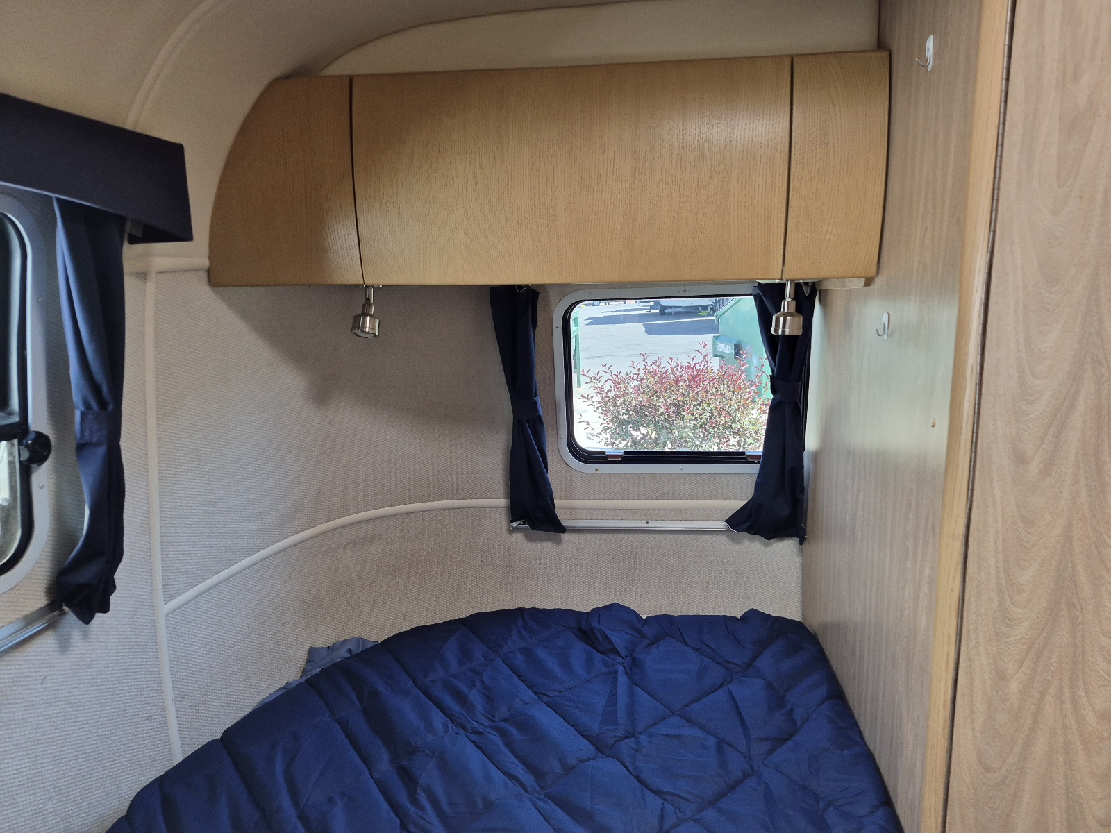 2006 Airstream Safari 25SS - Image 32