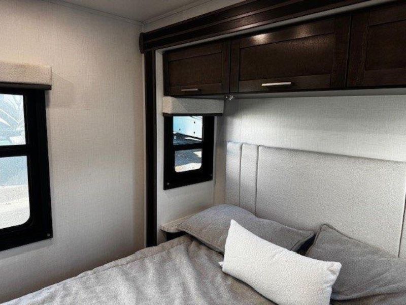 2026 Entegra Coach Odyssey 29V - Image 2