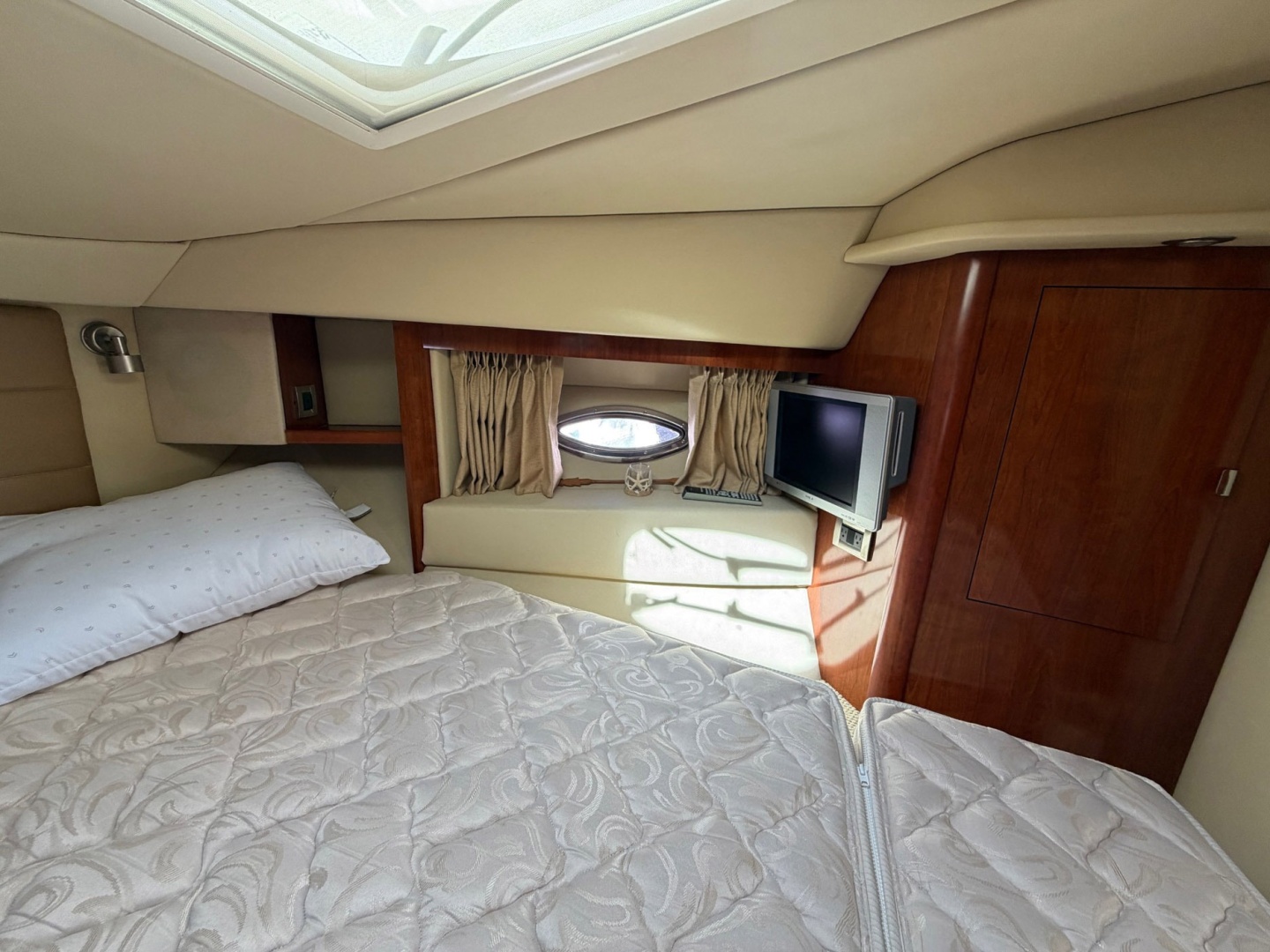 2007 Sea Ray Sedan Bridge - Image 29