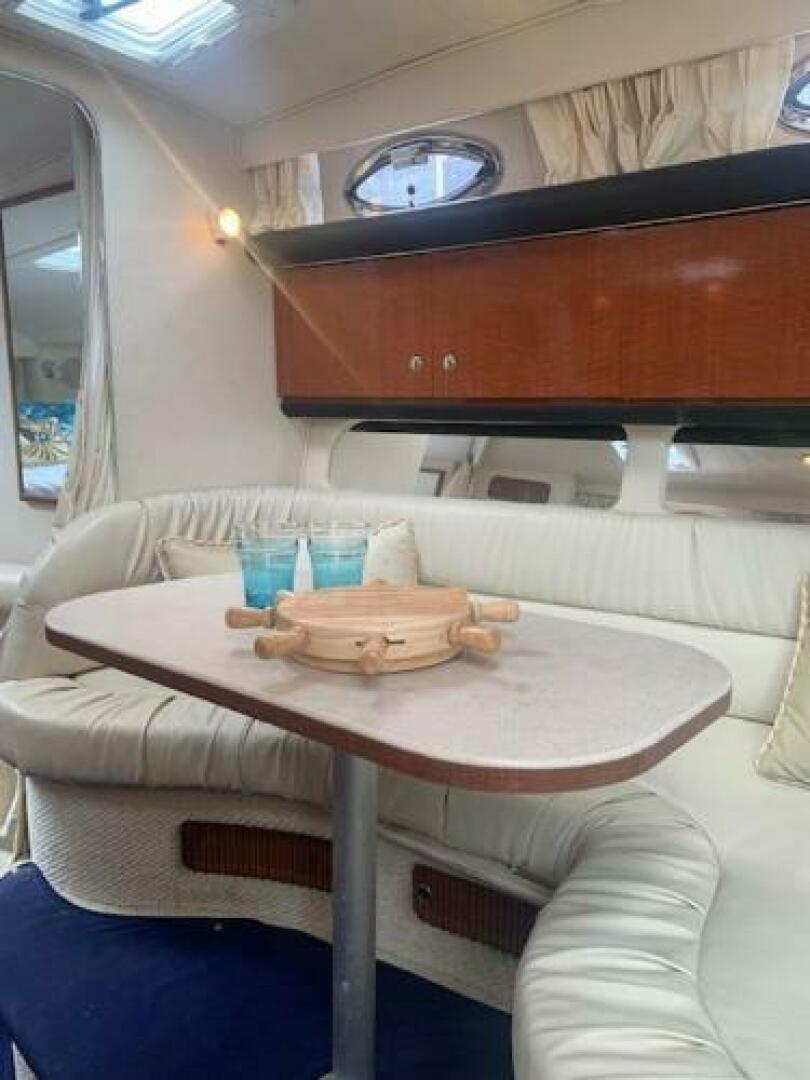 2002 Sea Ray Sundancer - Image 7
