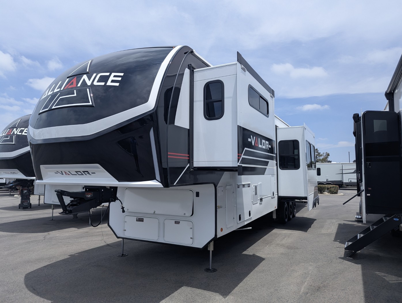 2026 Alliance RV Valor 44V14 - Image 3