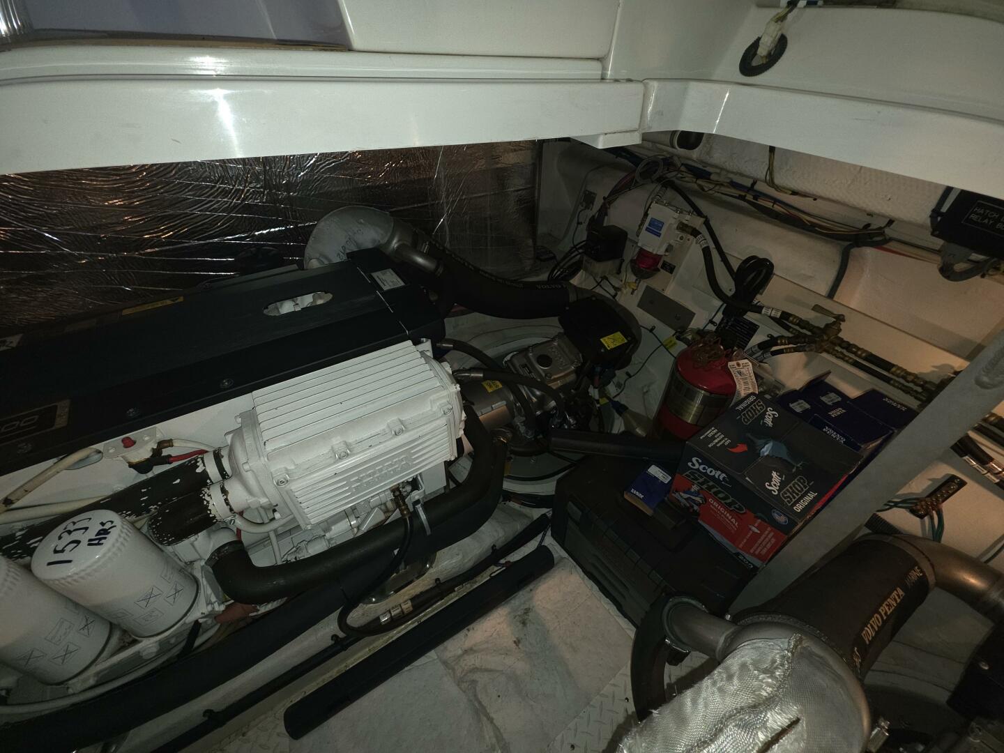 2008 Cruisers Yachts - Image 51