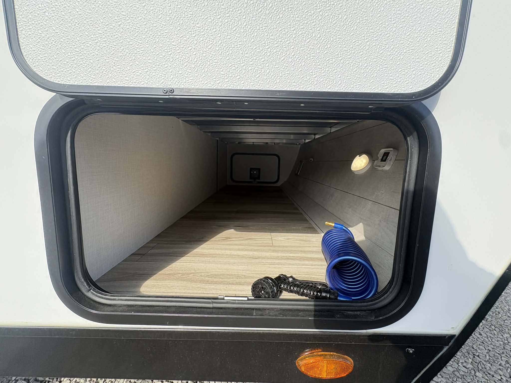2026 VENTURE RV SPORTTREK STINGER 222VUD - Image 17