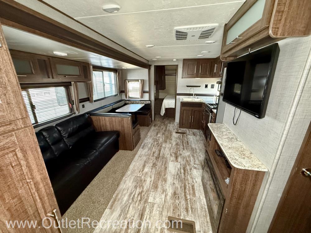2018 CrossRoads Zinger ZR280BH - Image 8