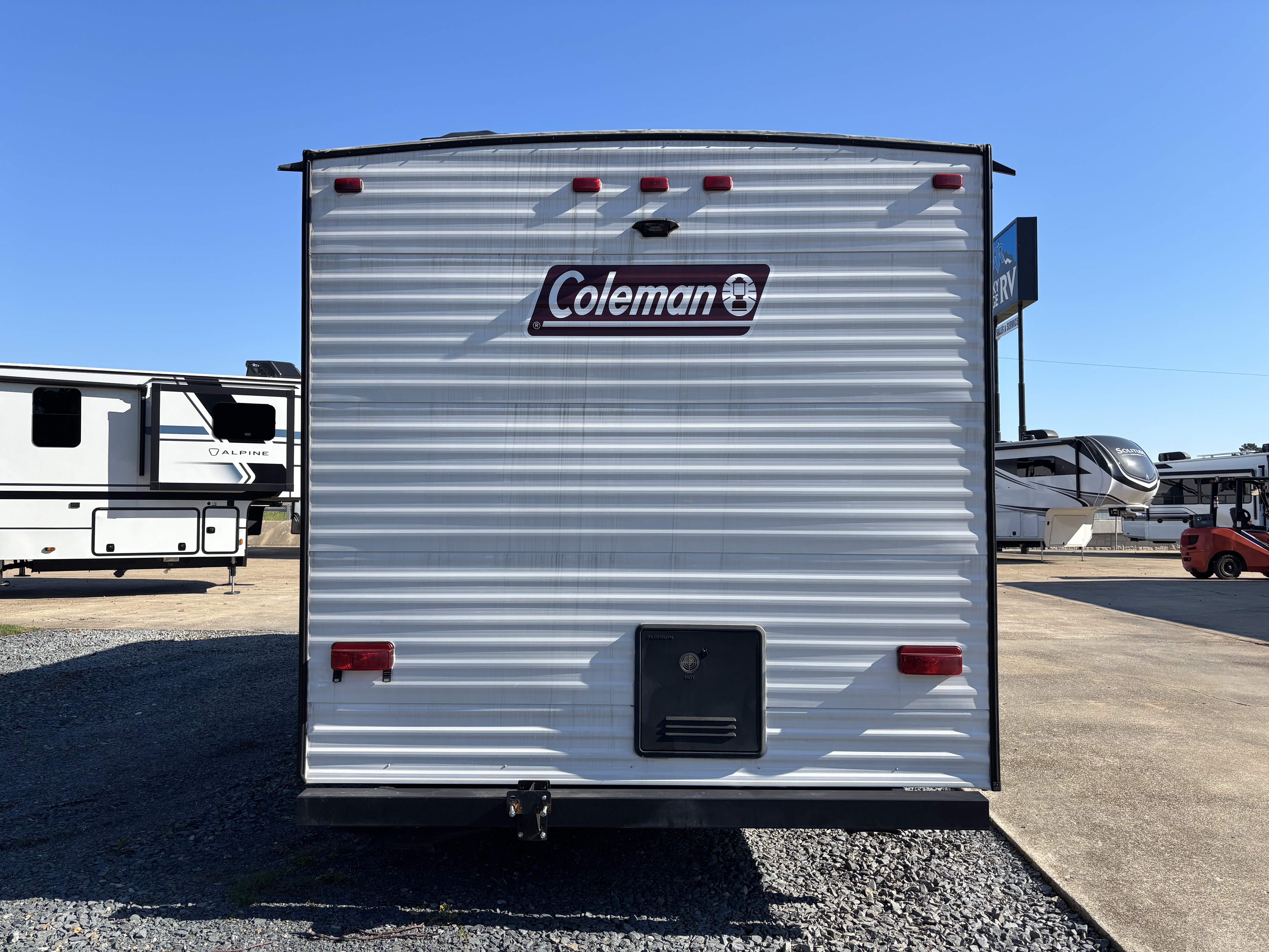 2024 Dutchmen Coleman Lantern LT 274BH - Image 7